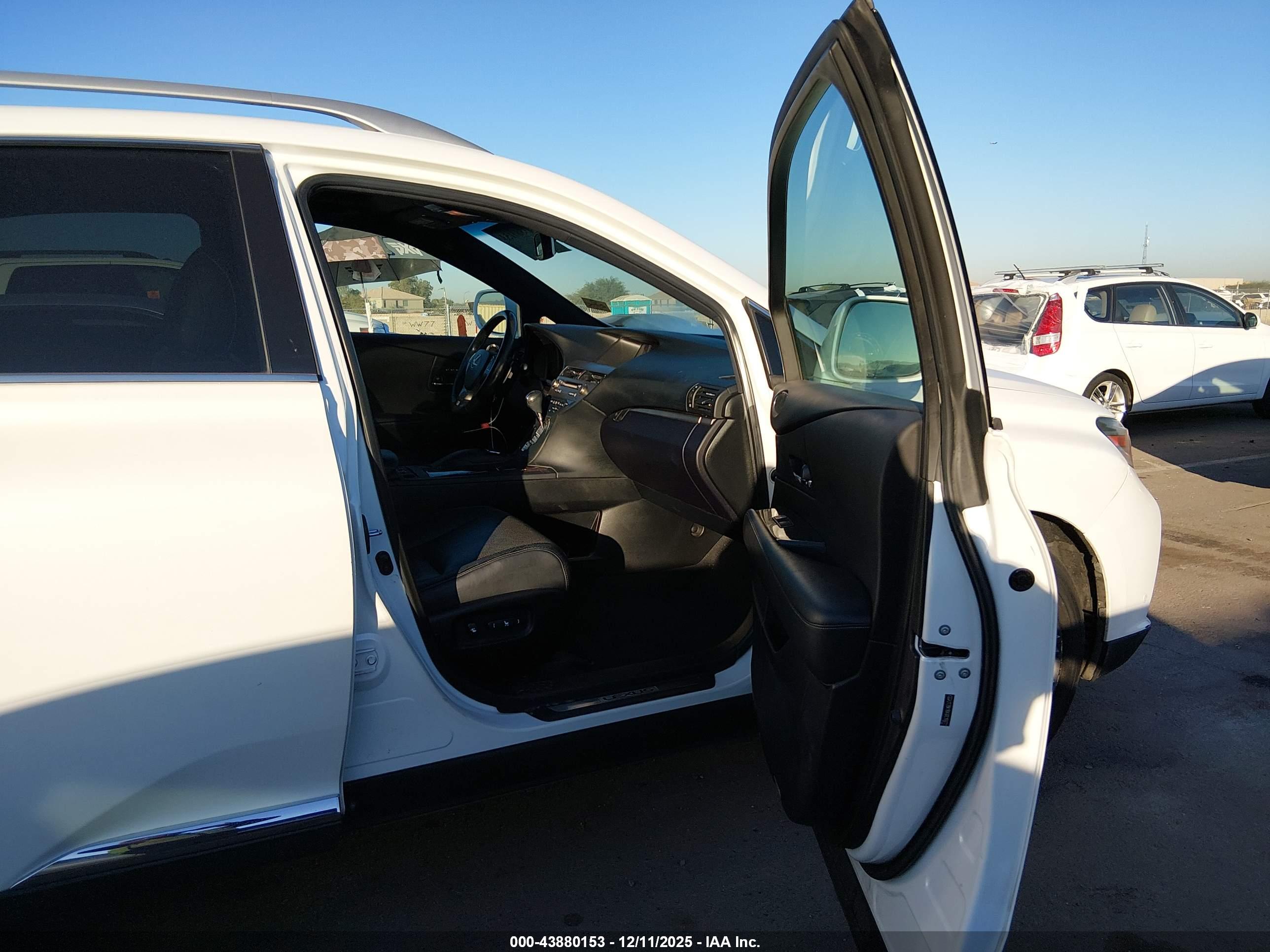 LEXUS RX image 5