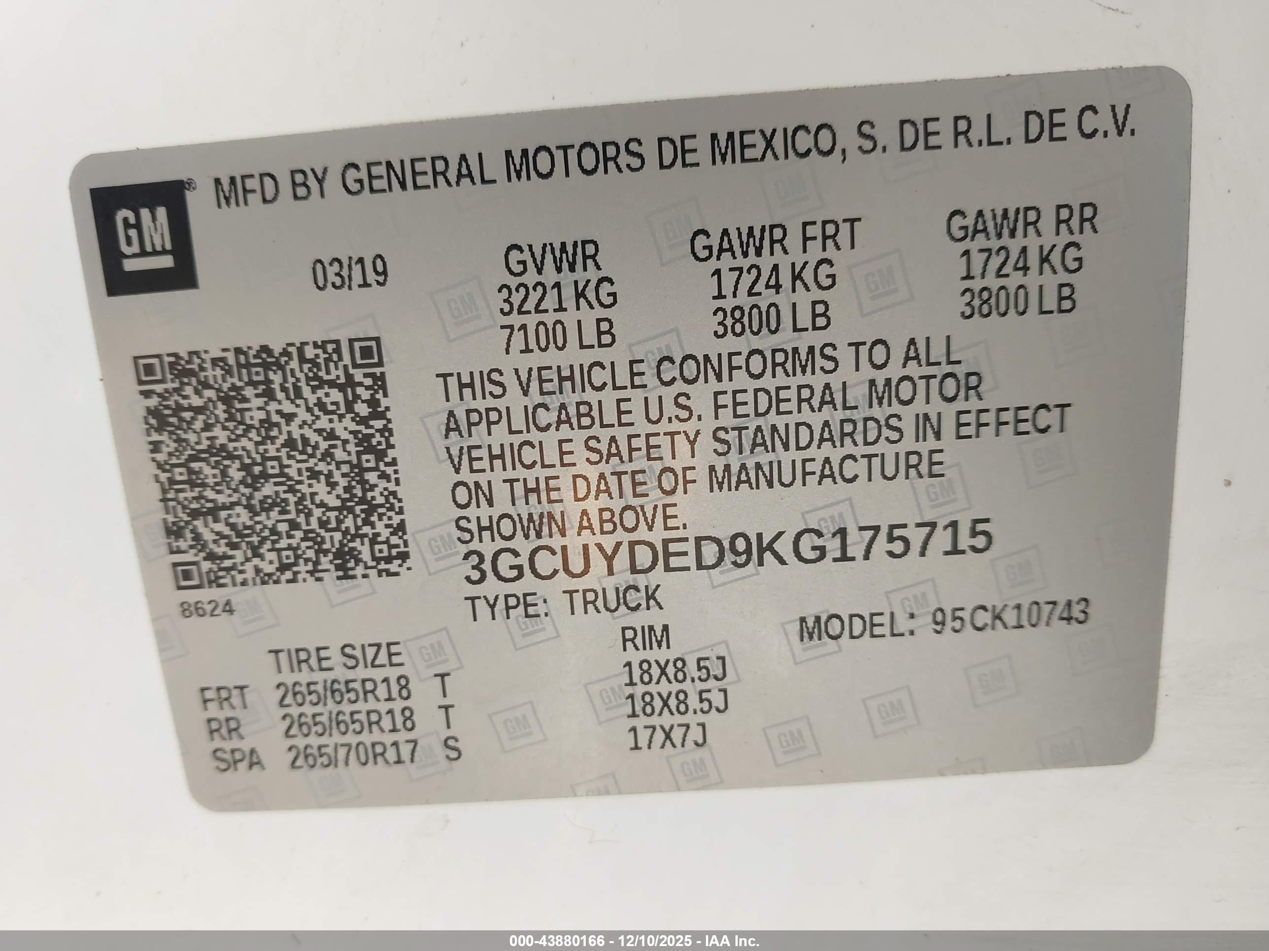 CHEVROLET SILVERADO image 9