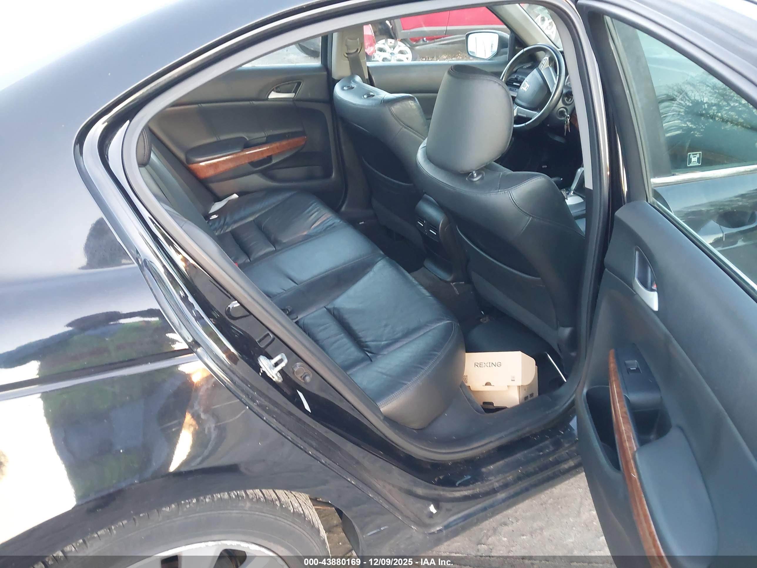 HONDA ACCORD image 8