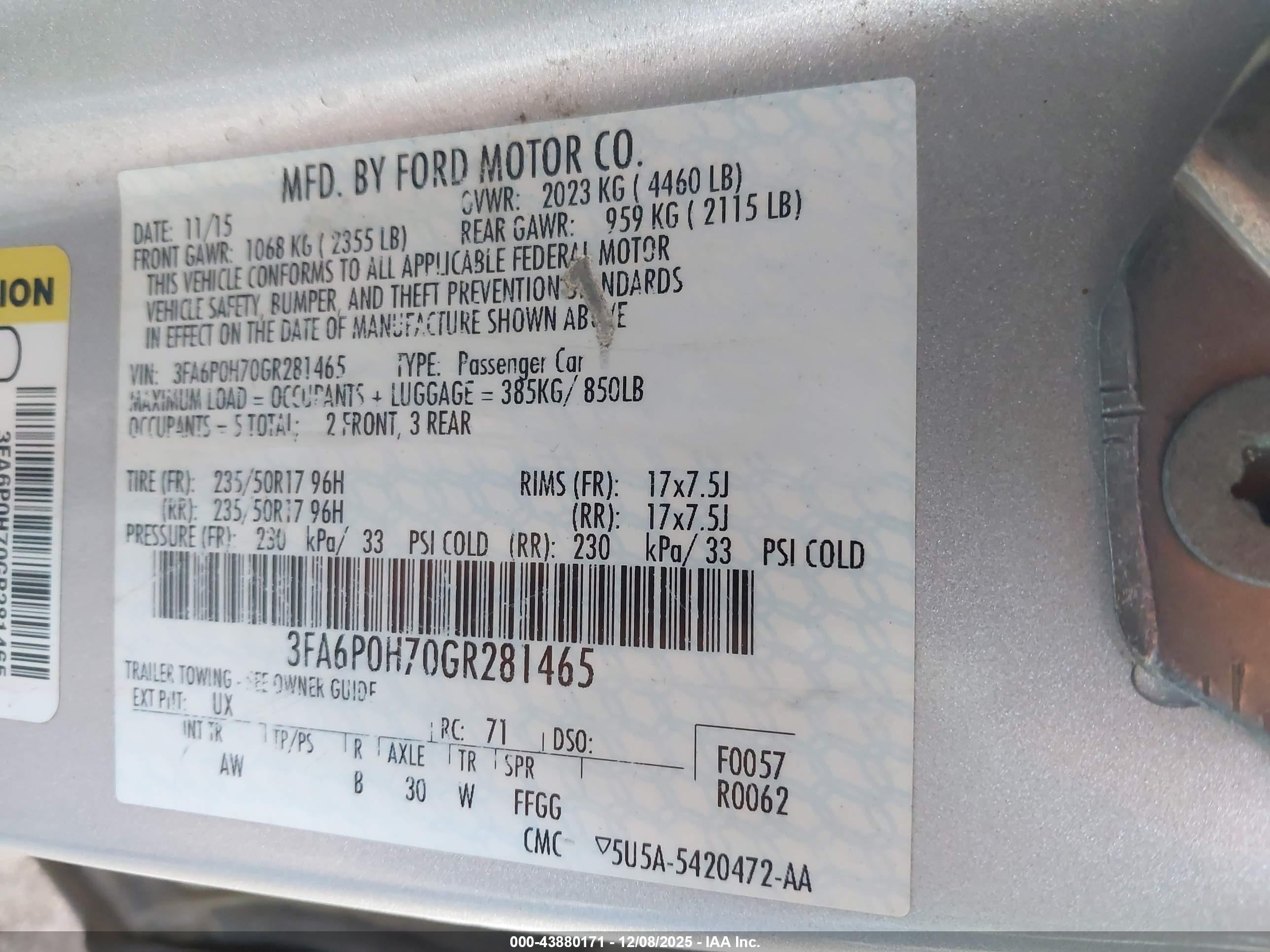 FORD FUSION image 9