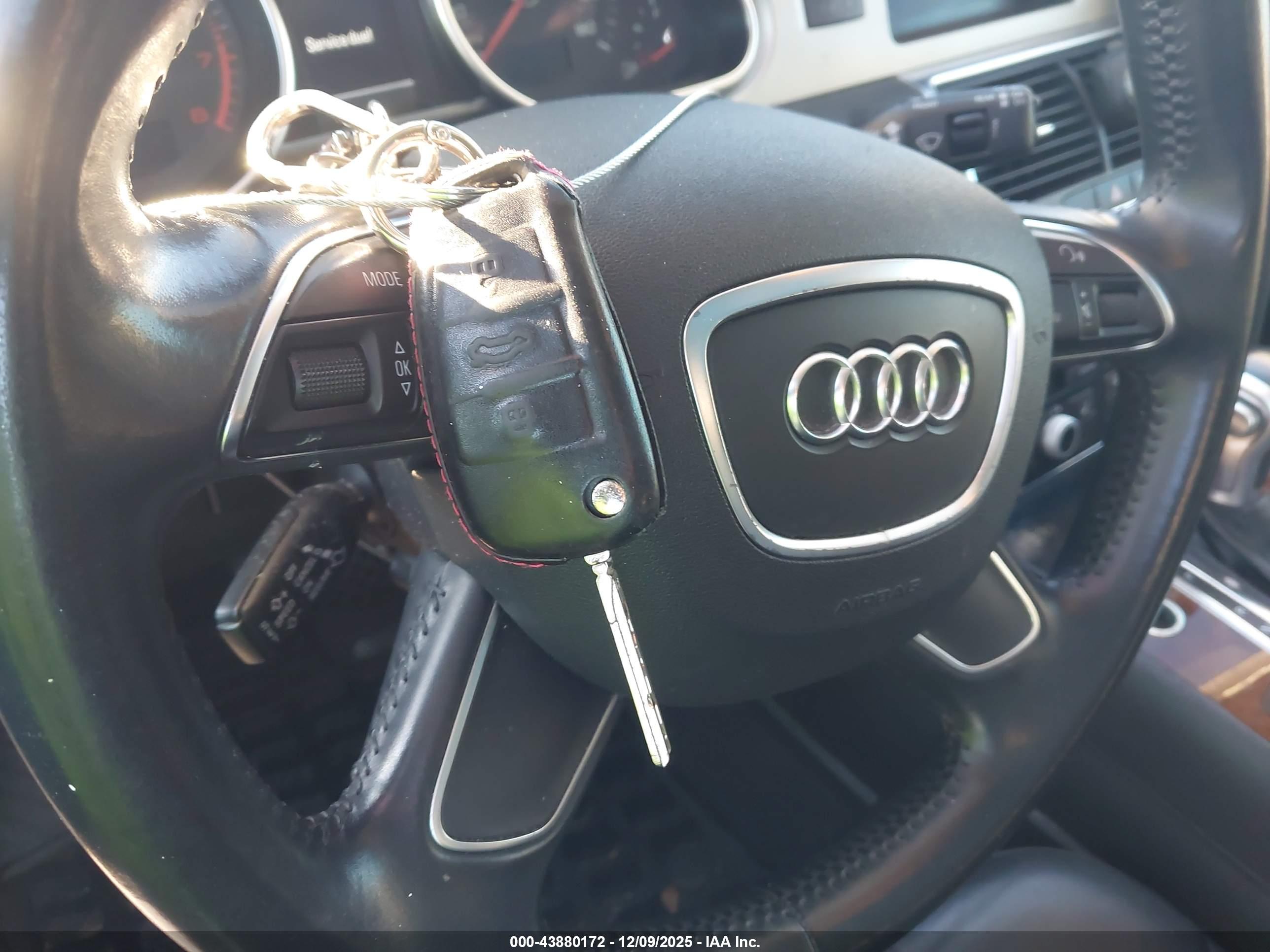 AUDI Q7 image 11