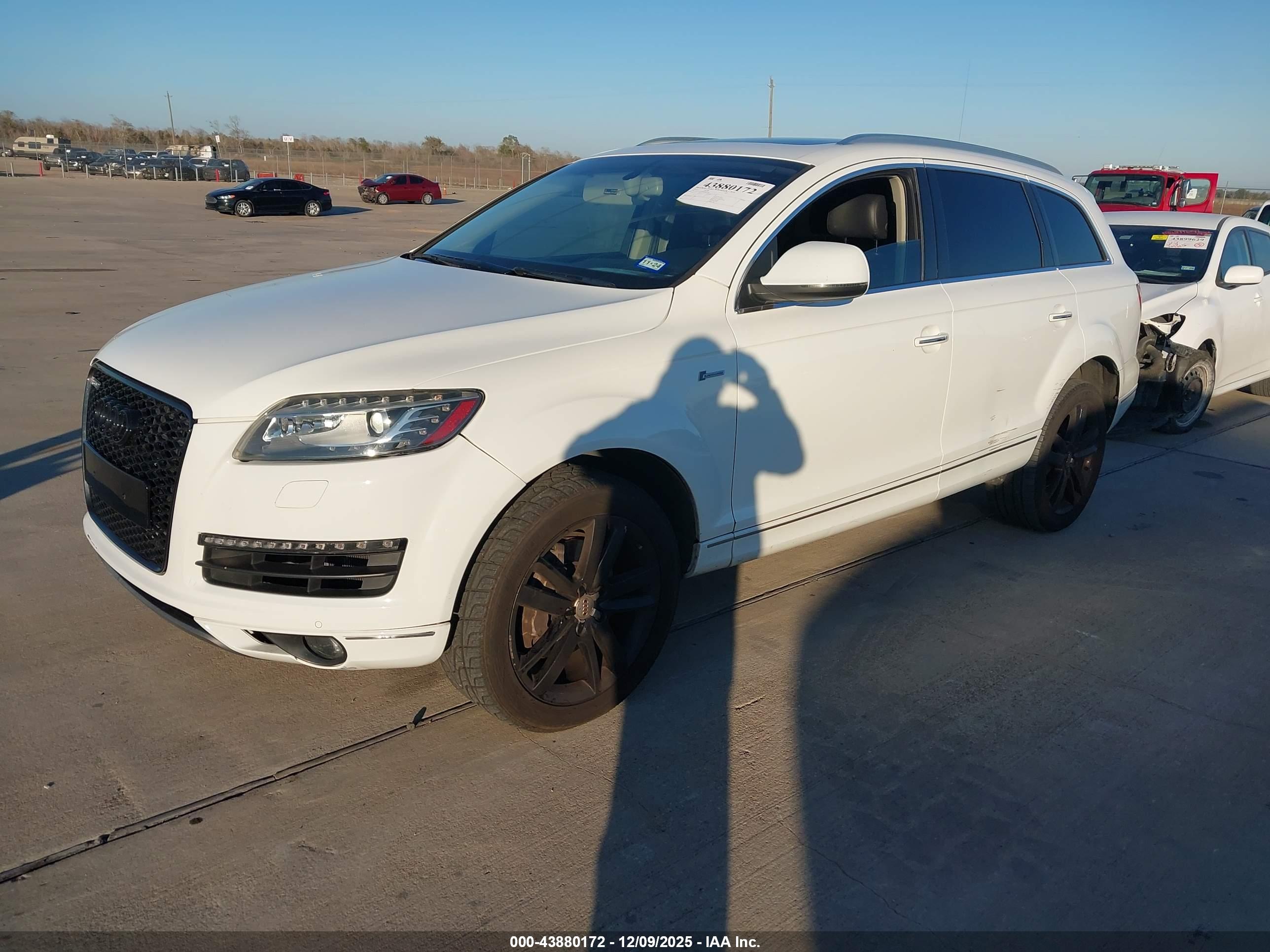 AUDI Q7 image 2