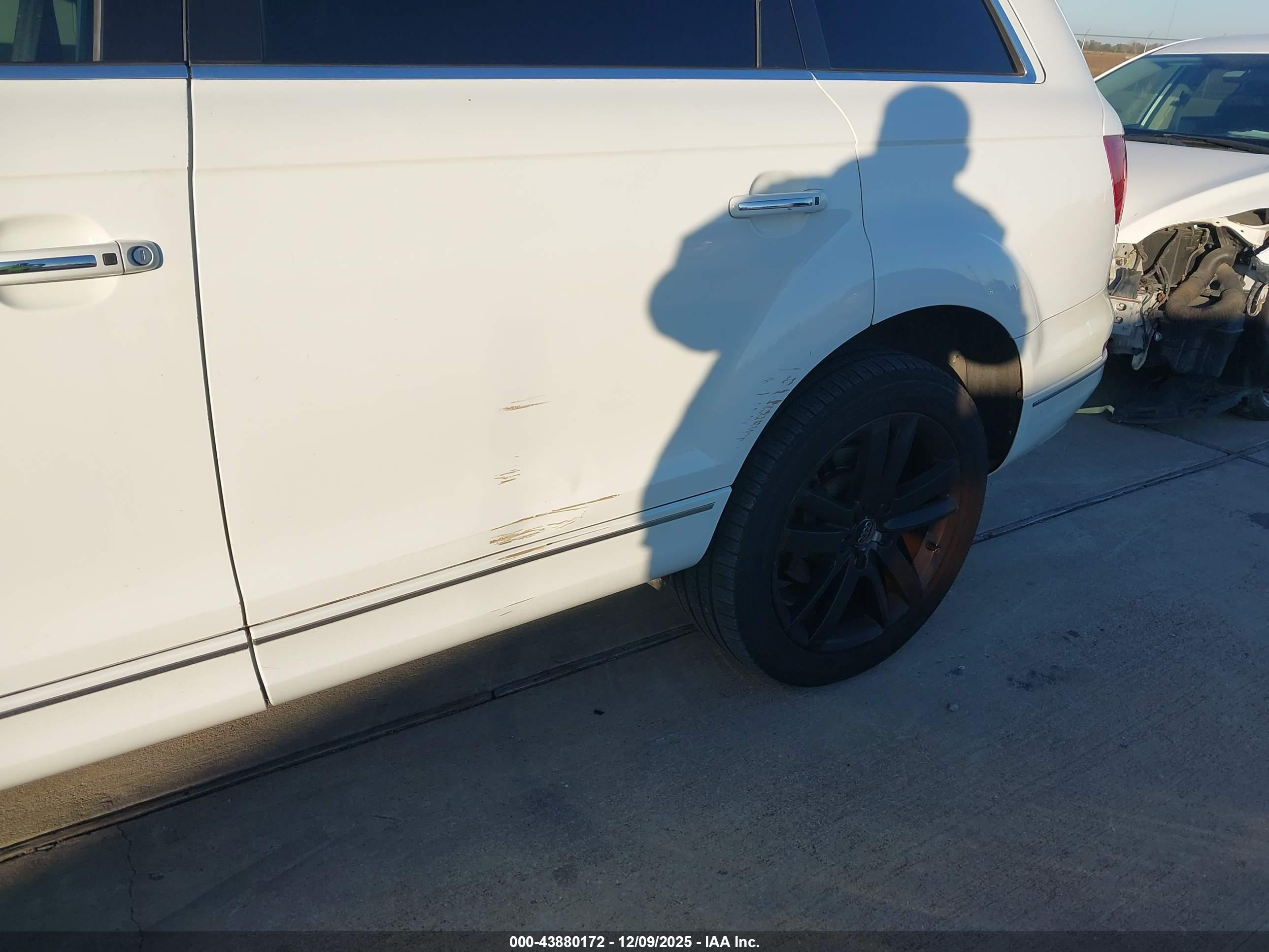 AUDI Q7 image 6