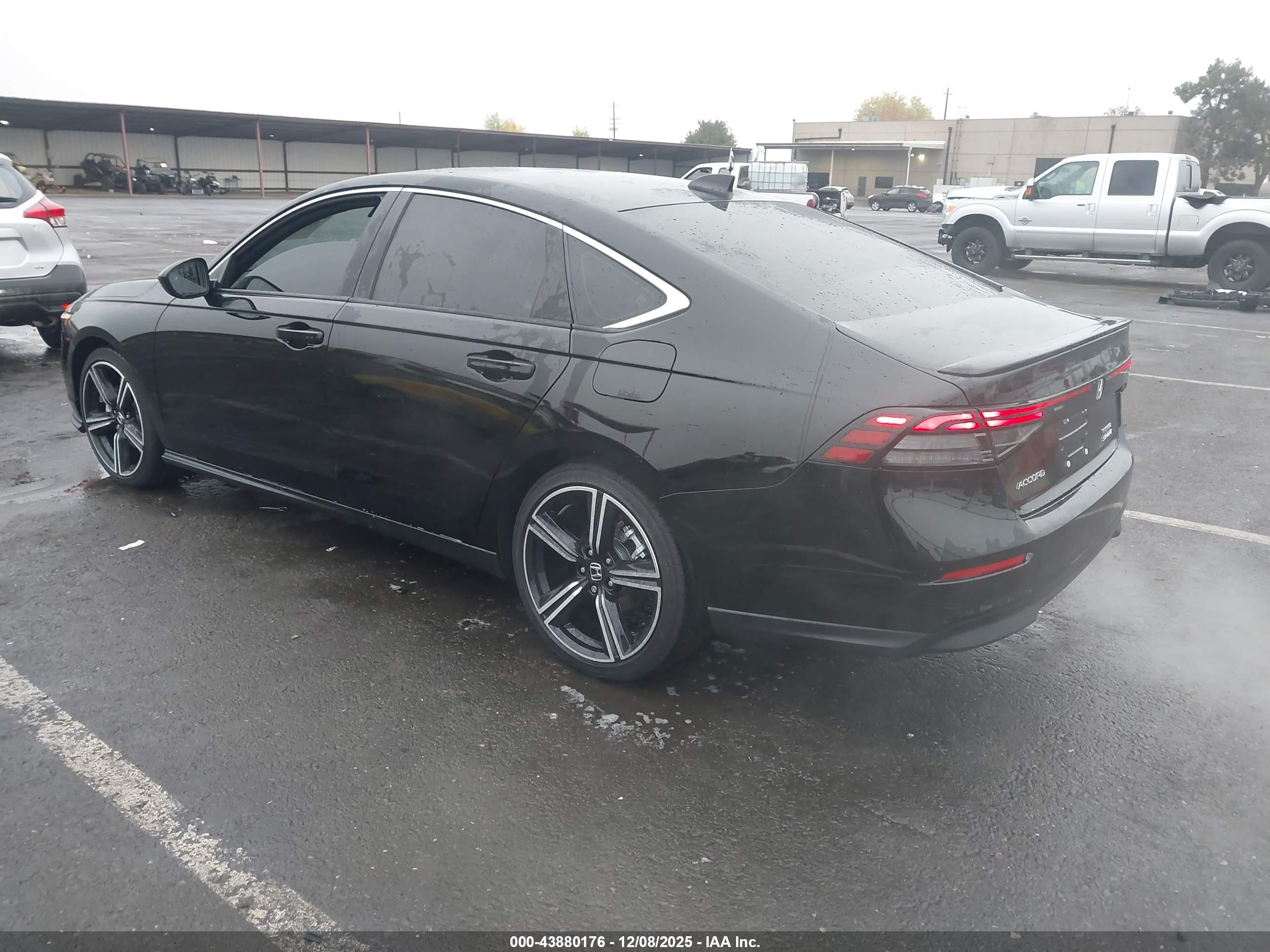 HONDA ACCORD image 3