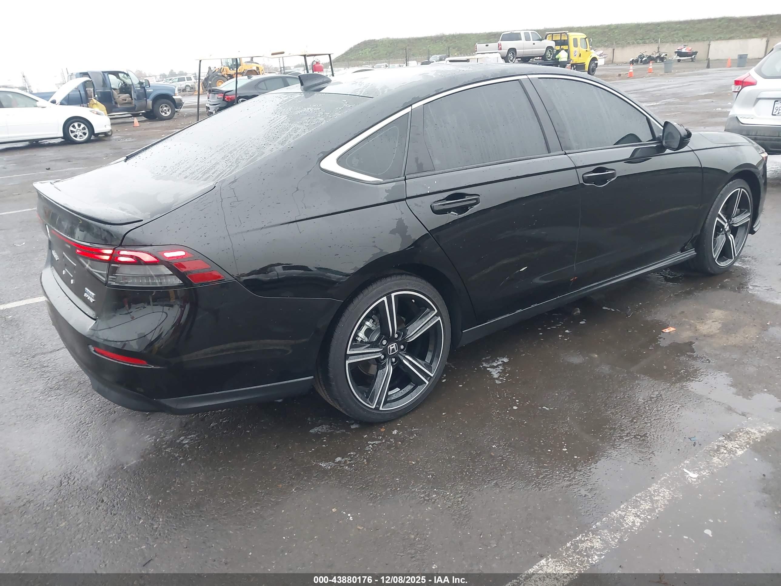 HONDA ACCORD image 4