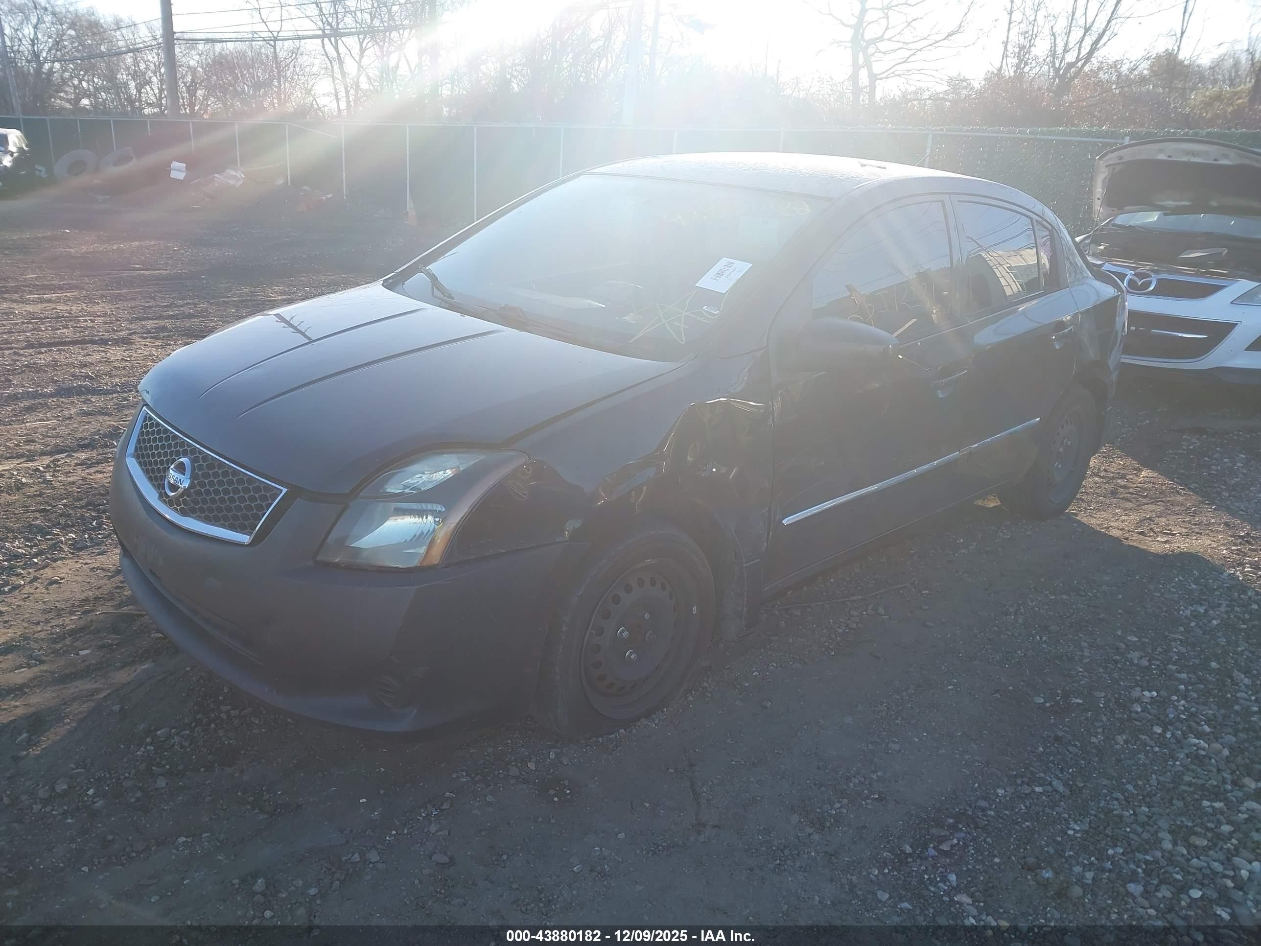 NISSAN SENTRA image 2