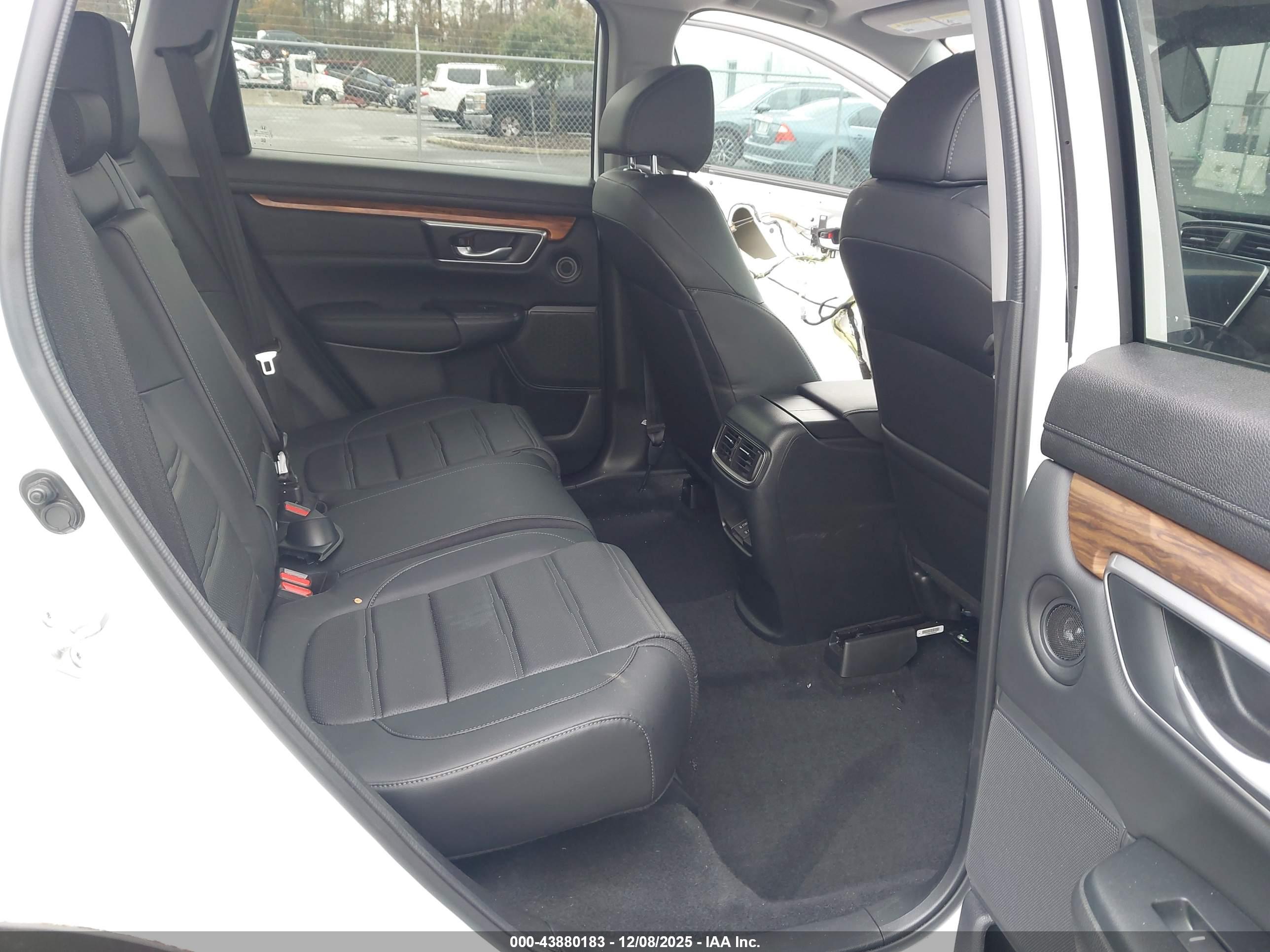 HONDA CR-V image 8