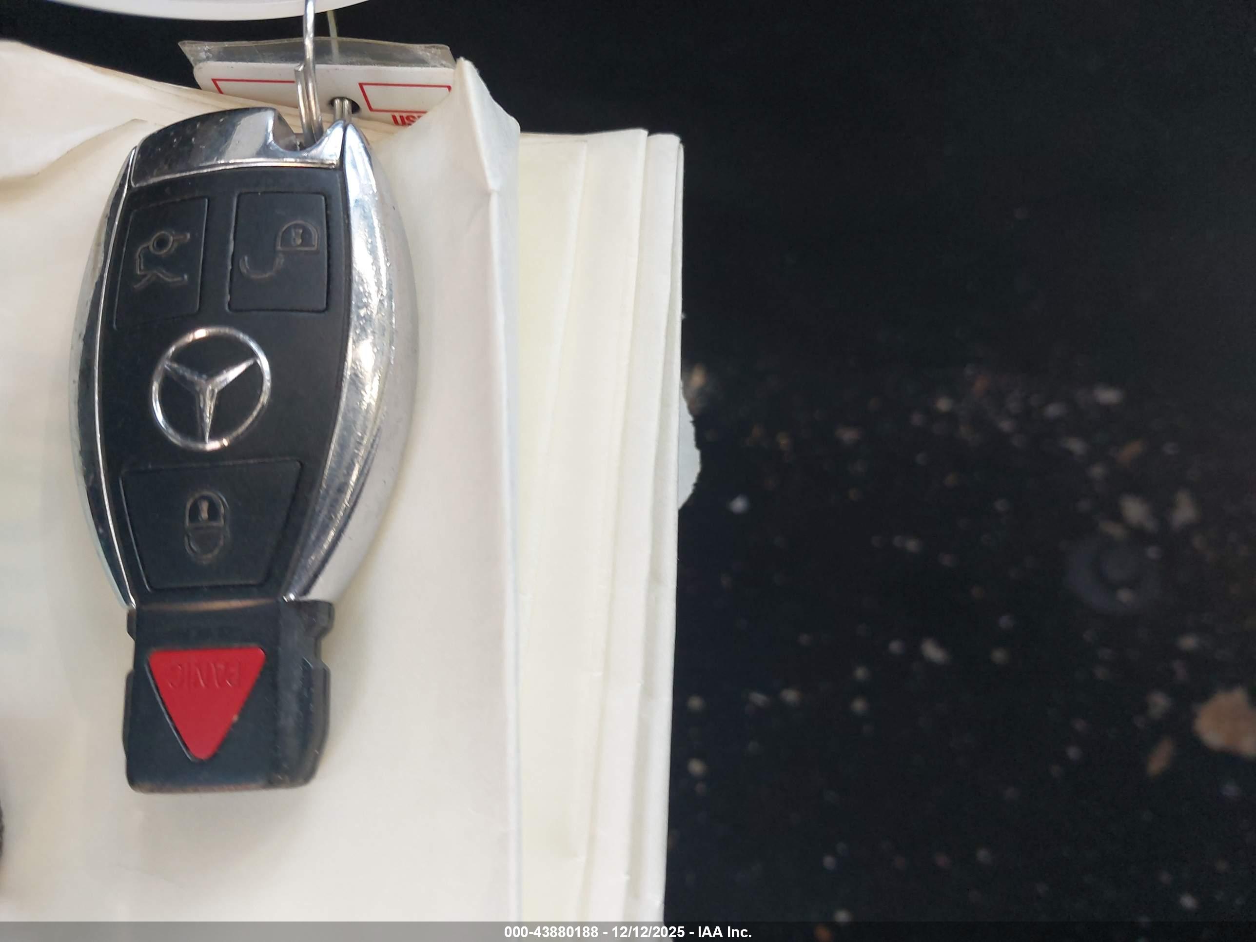 MERCEDES-BENZ C image 11