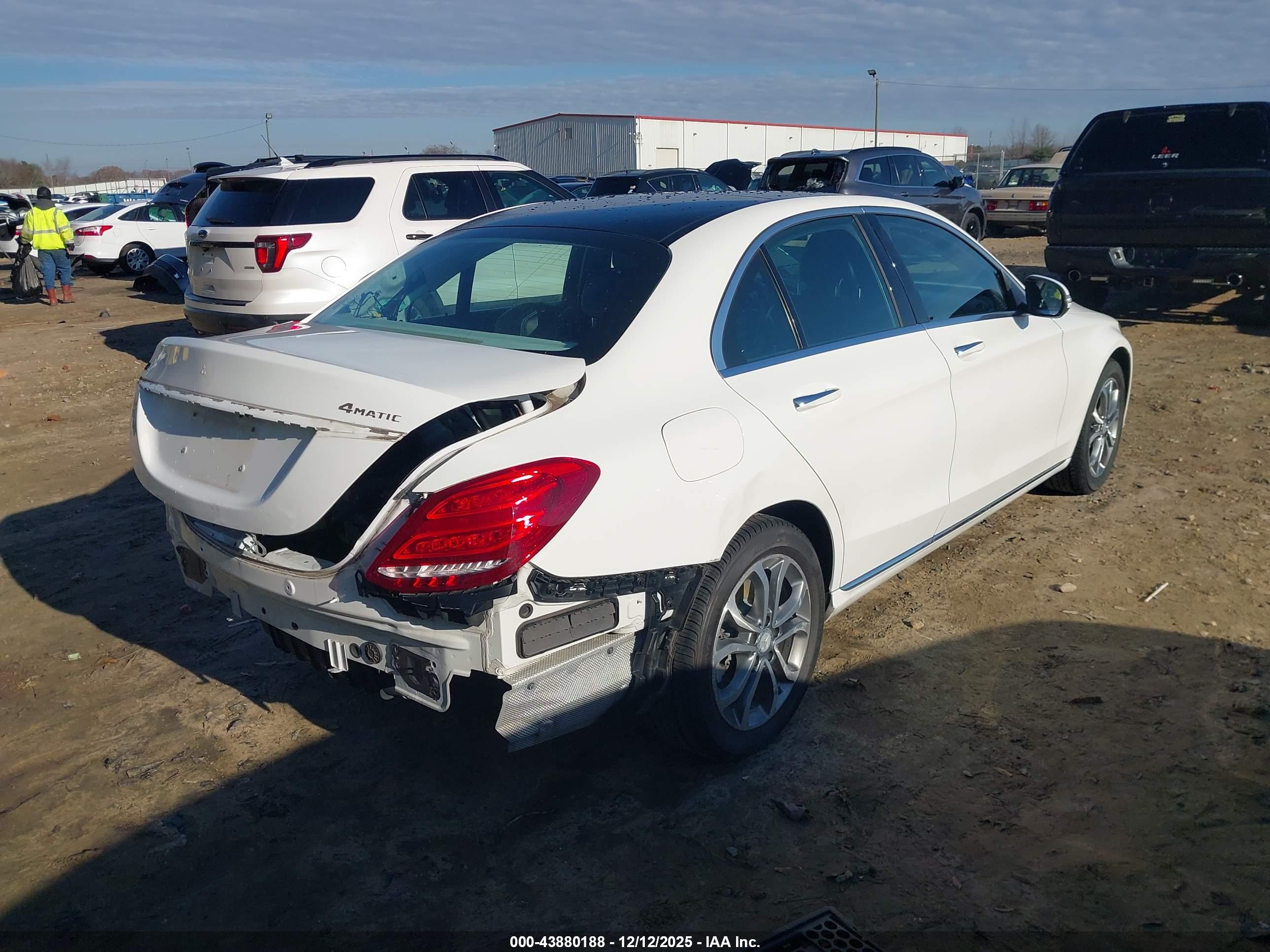 MERCEDES-BENZ C image 4