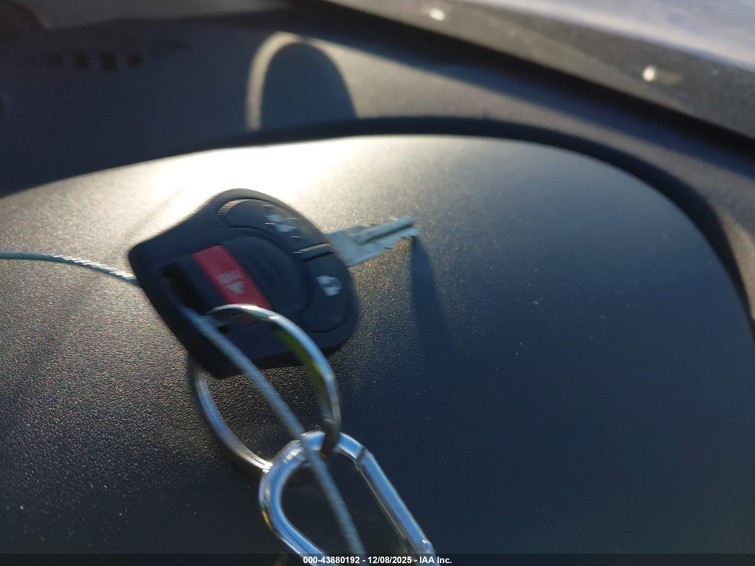 NISSAN ROGUE image 11