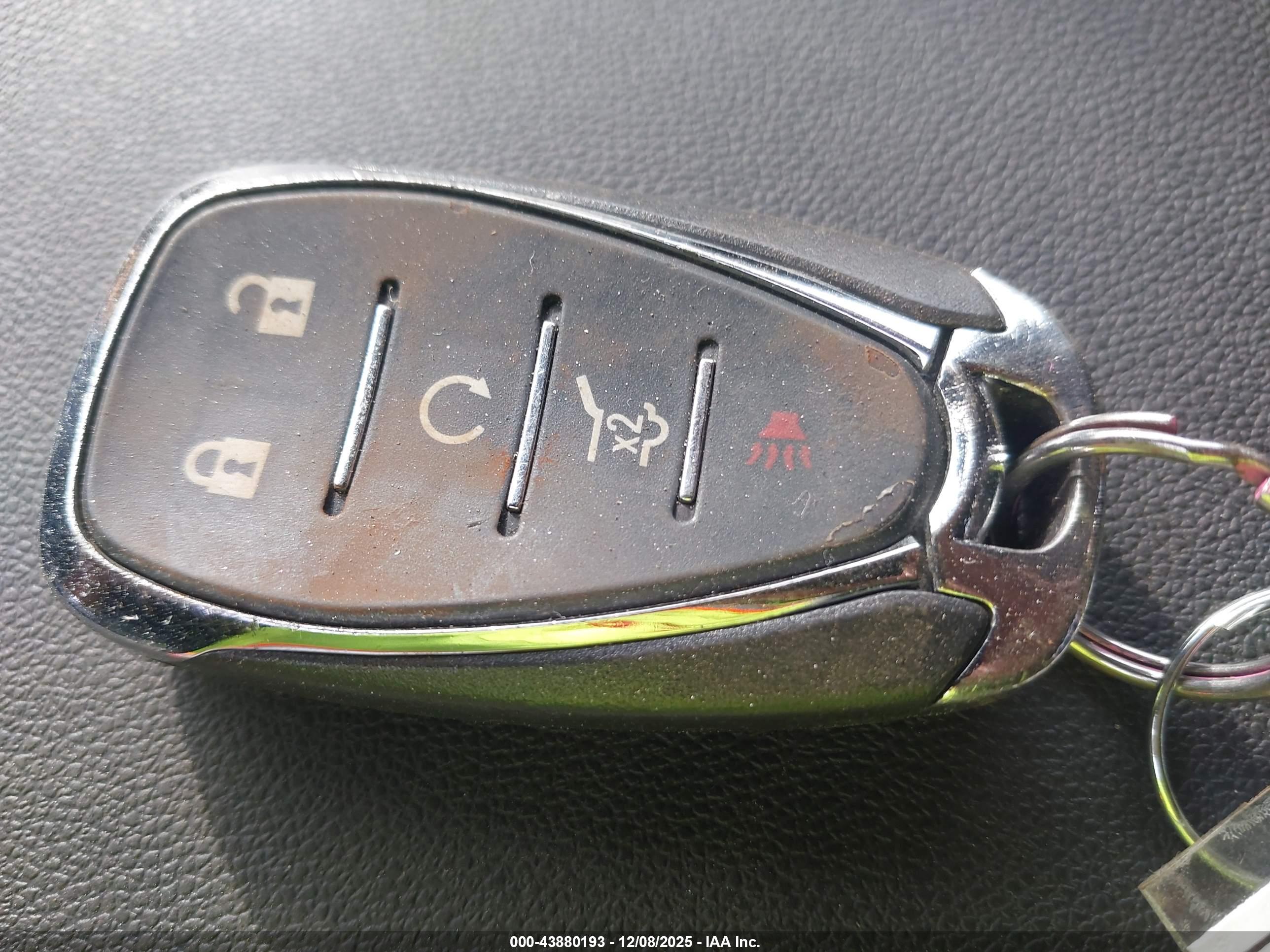 CHEVROLET EQUINOX image 11