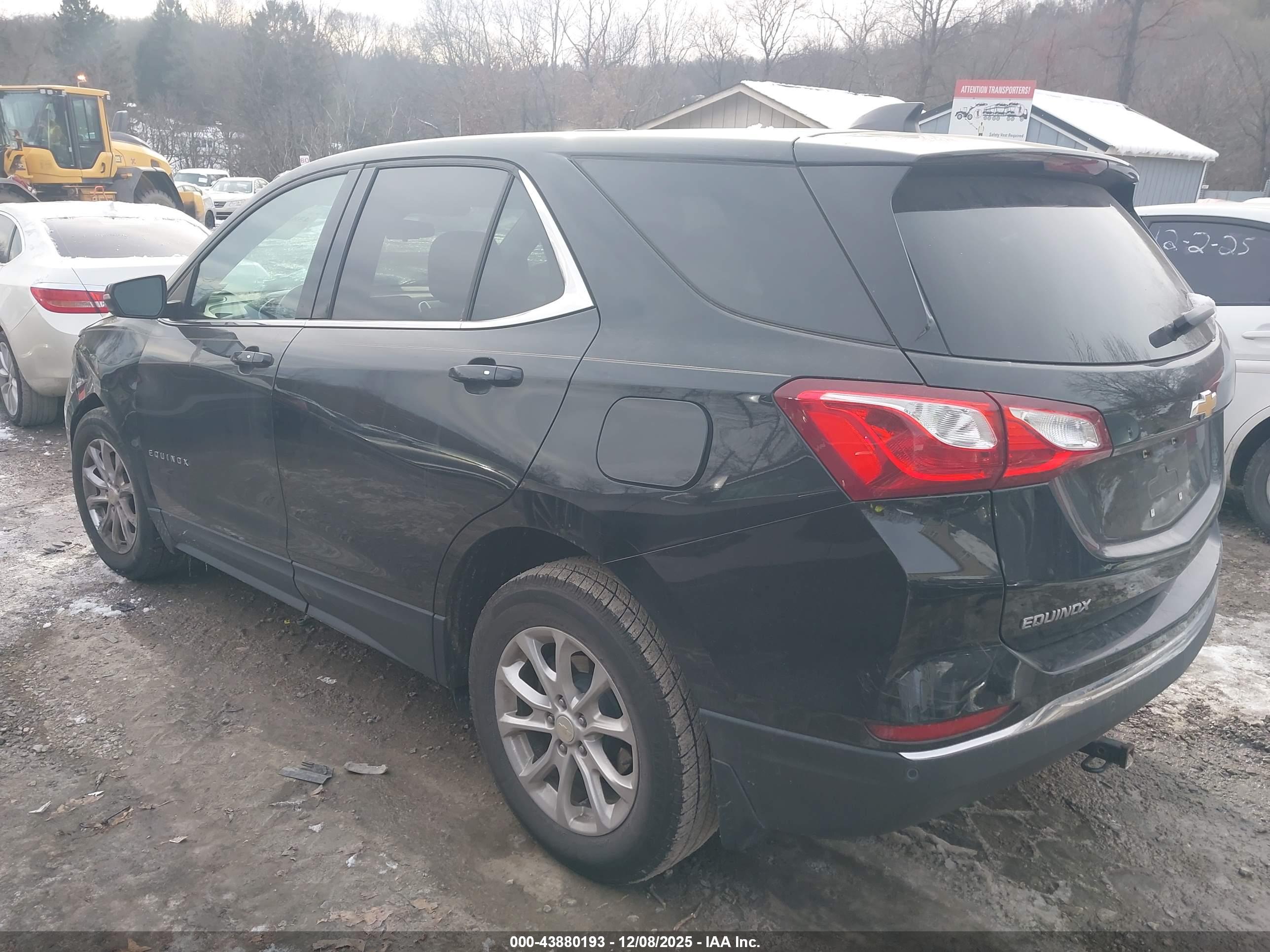 CHEVROLET EQUINOX image 3