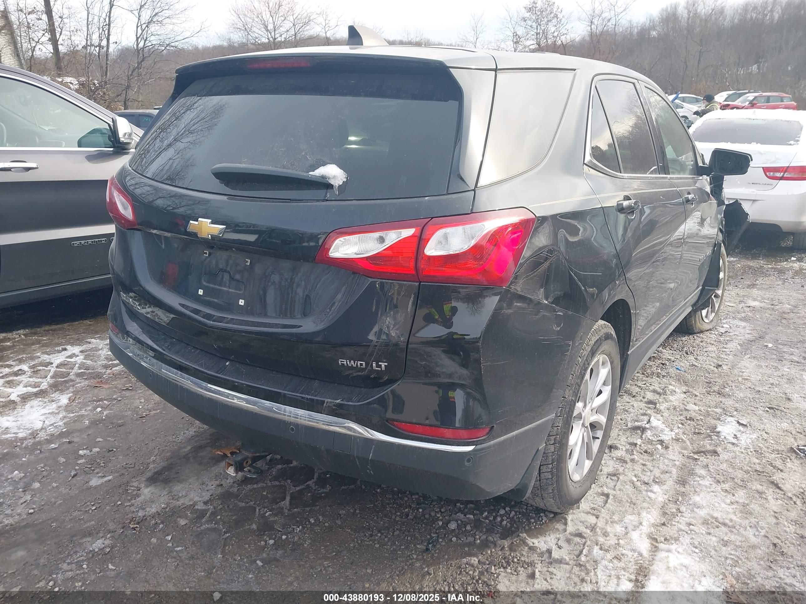 CHEVROLET EQUINOX image 4