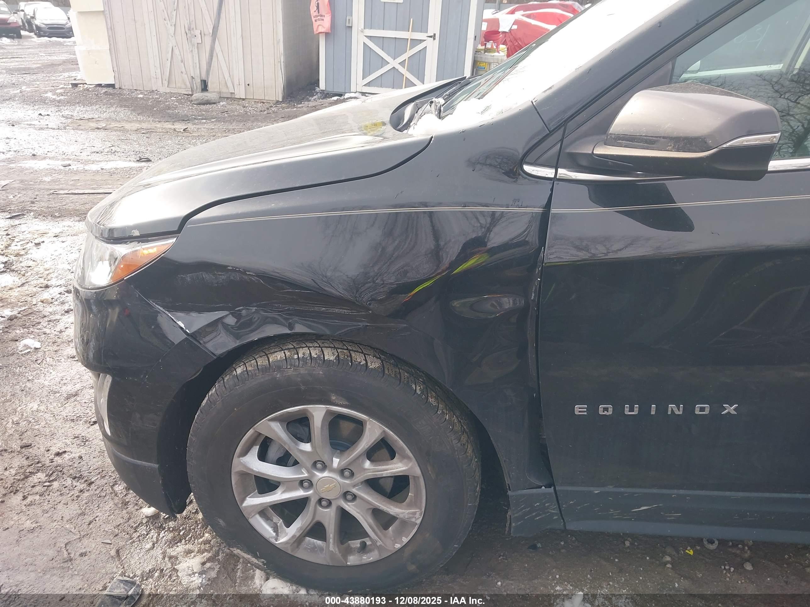 CHEVROLET EQUINOX image 6