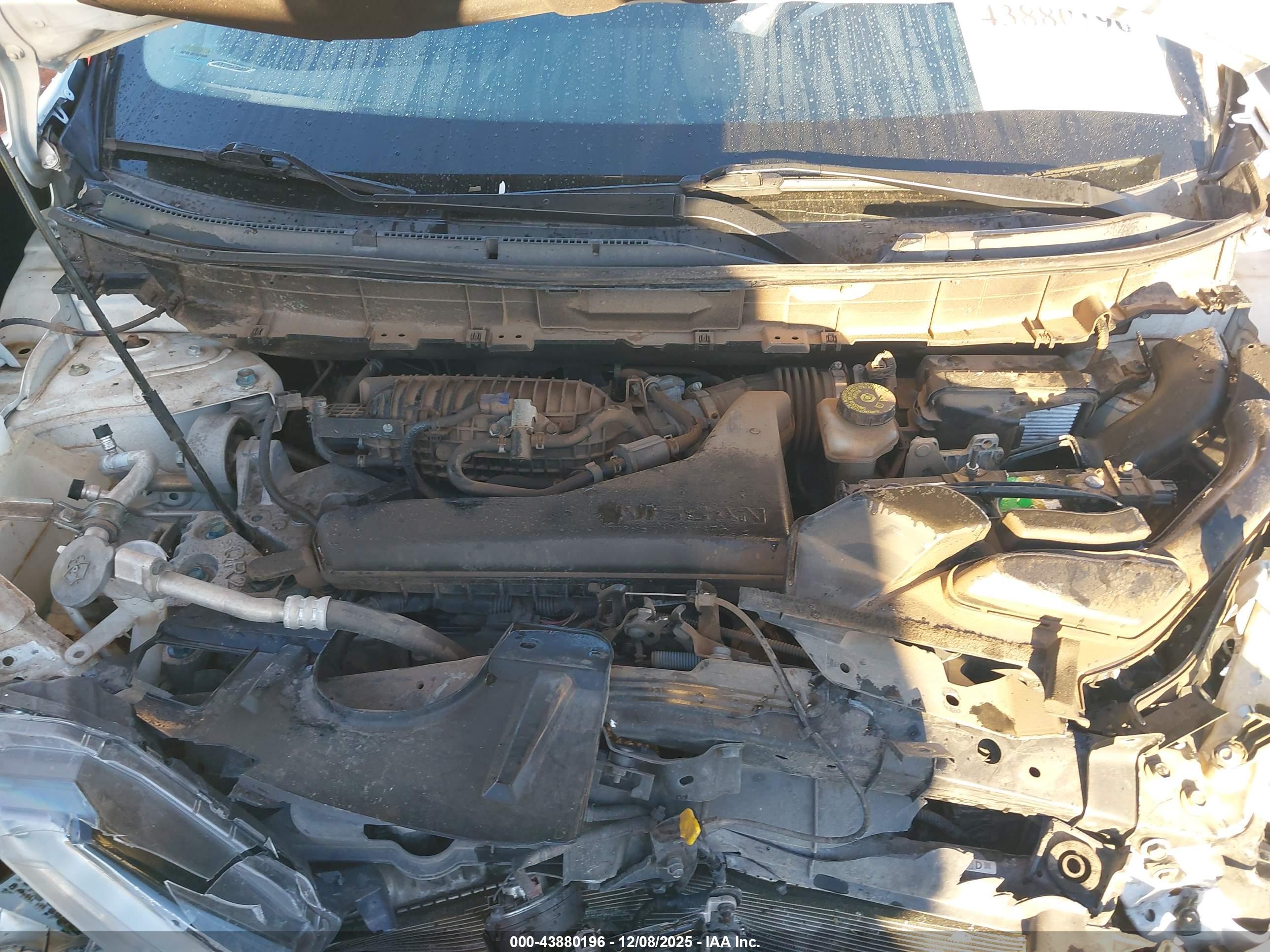 NISSAN ROGUE image 10