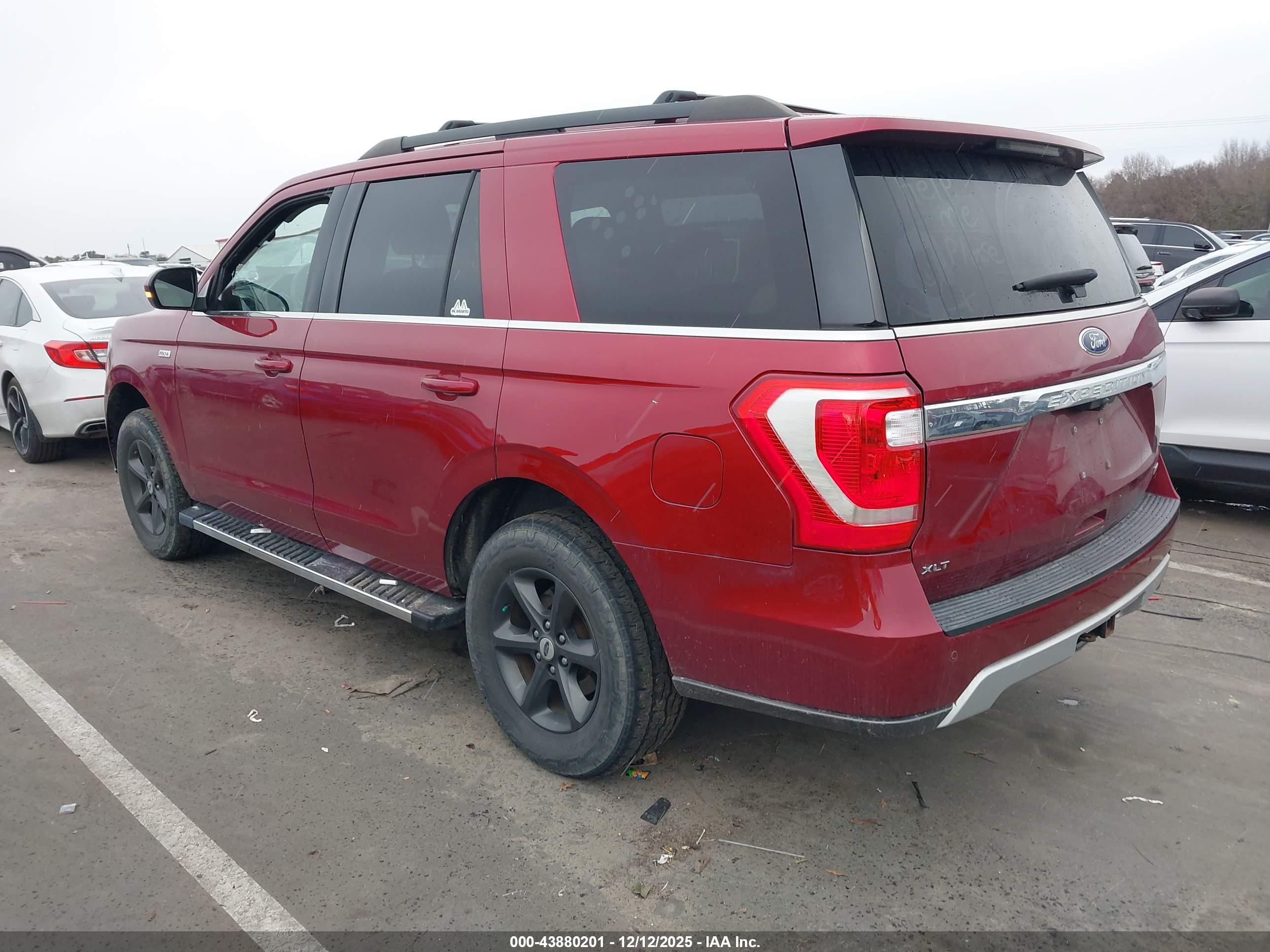 FORD EXPEDITION image 3