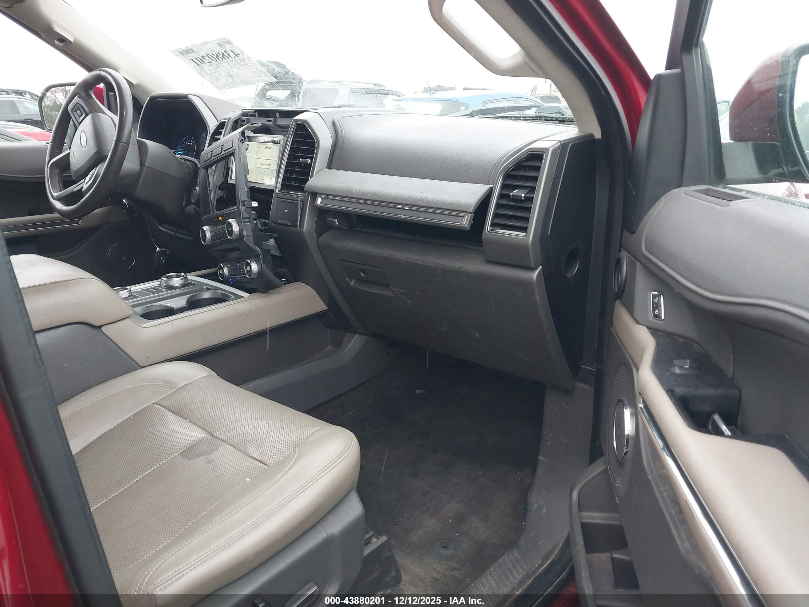 FORD EXPEDITION image 5