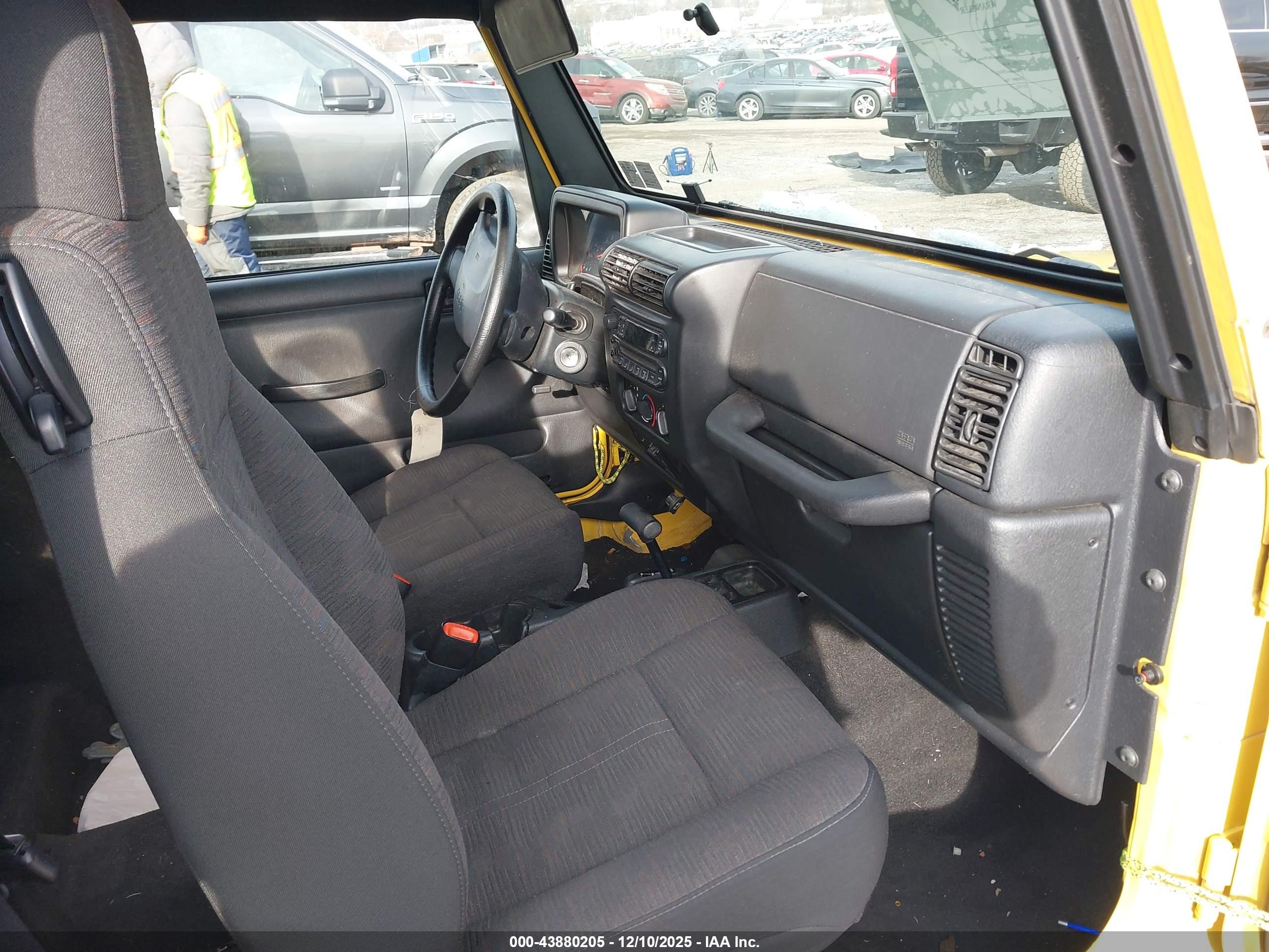 JEEP WRANGLER image 5
