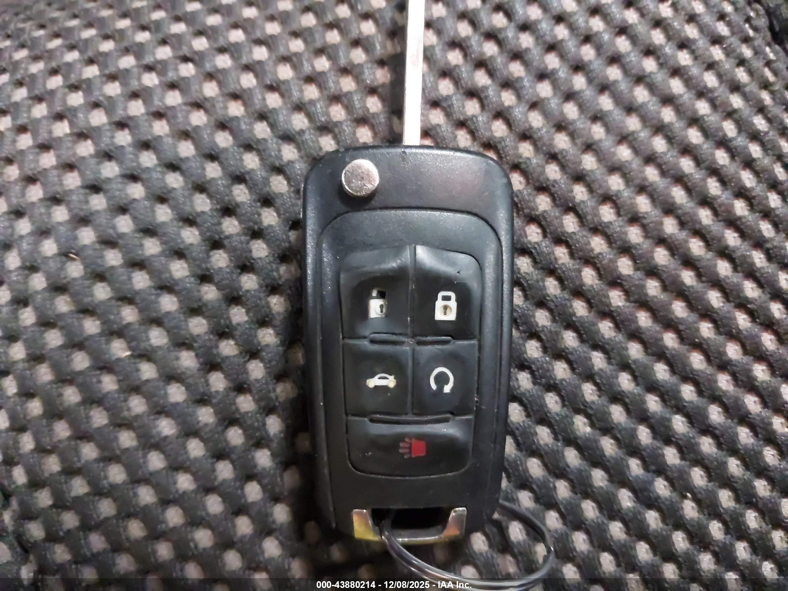 CHEVROLET EQUINOX image 11