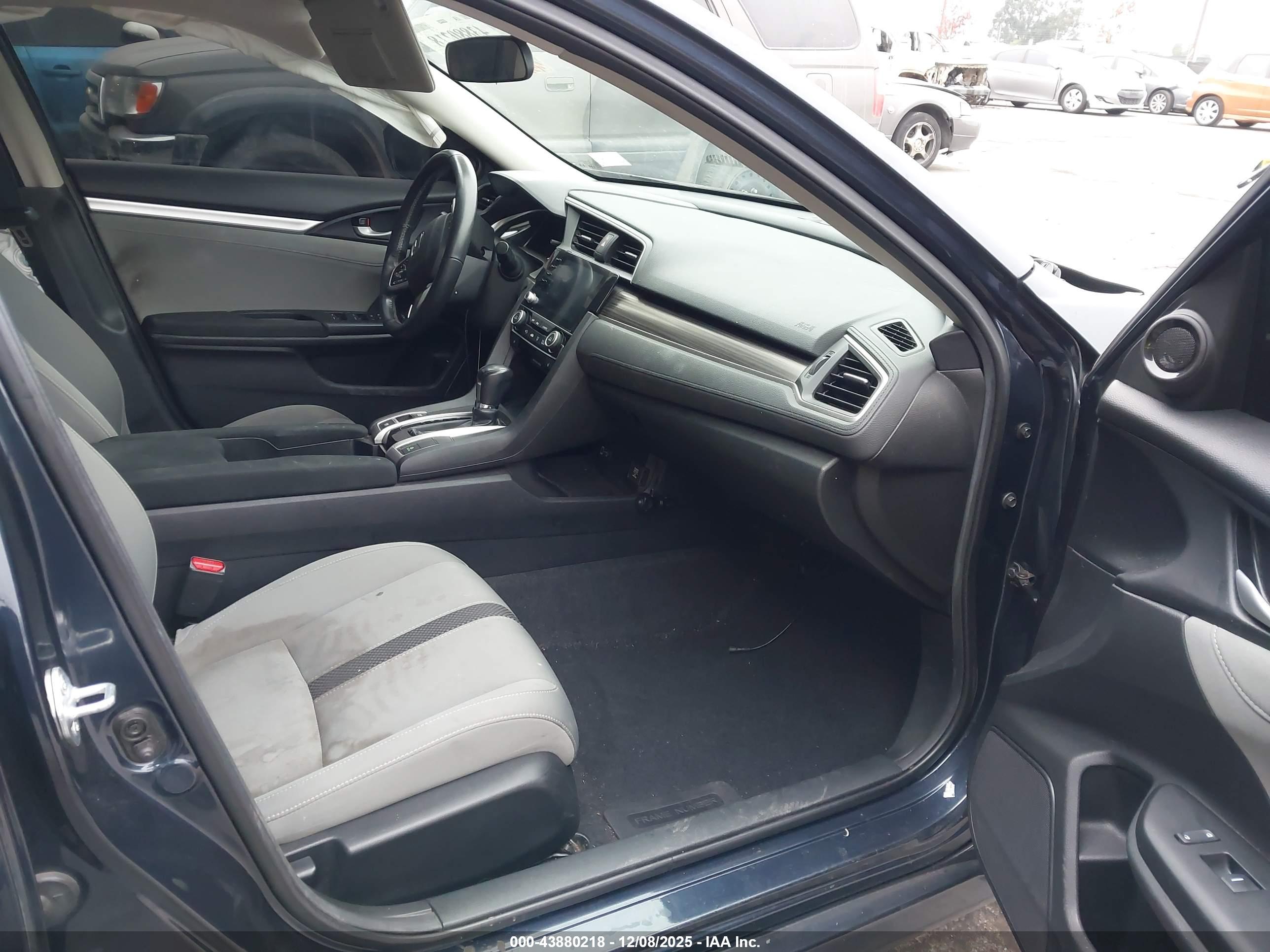 HONDA CIVIC image 5