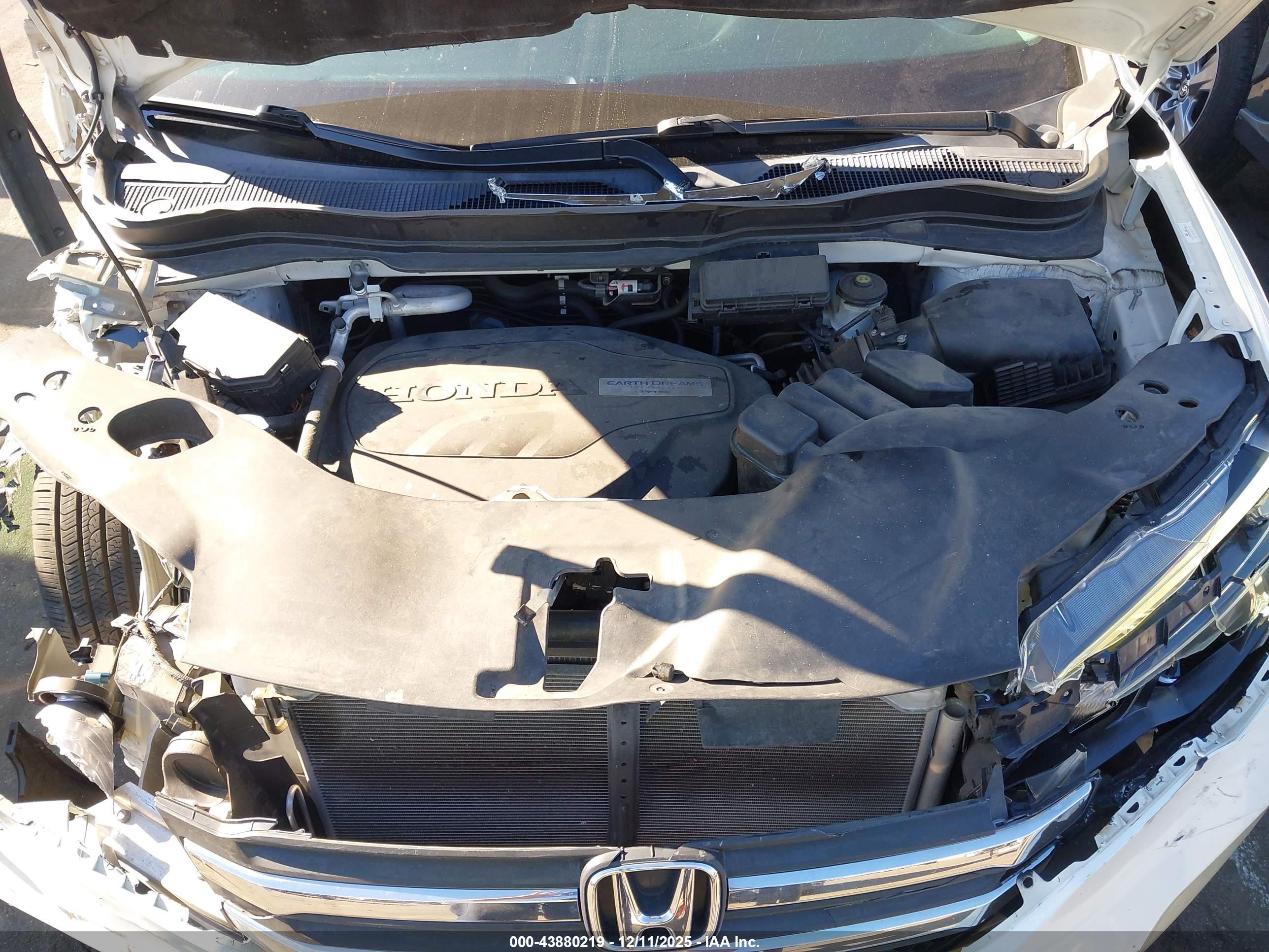 HONDA PILOT image 10