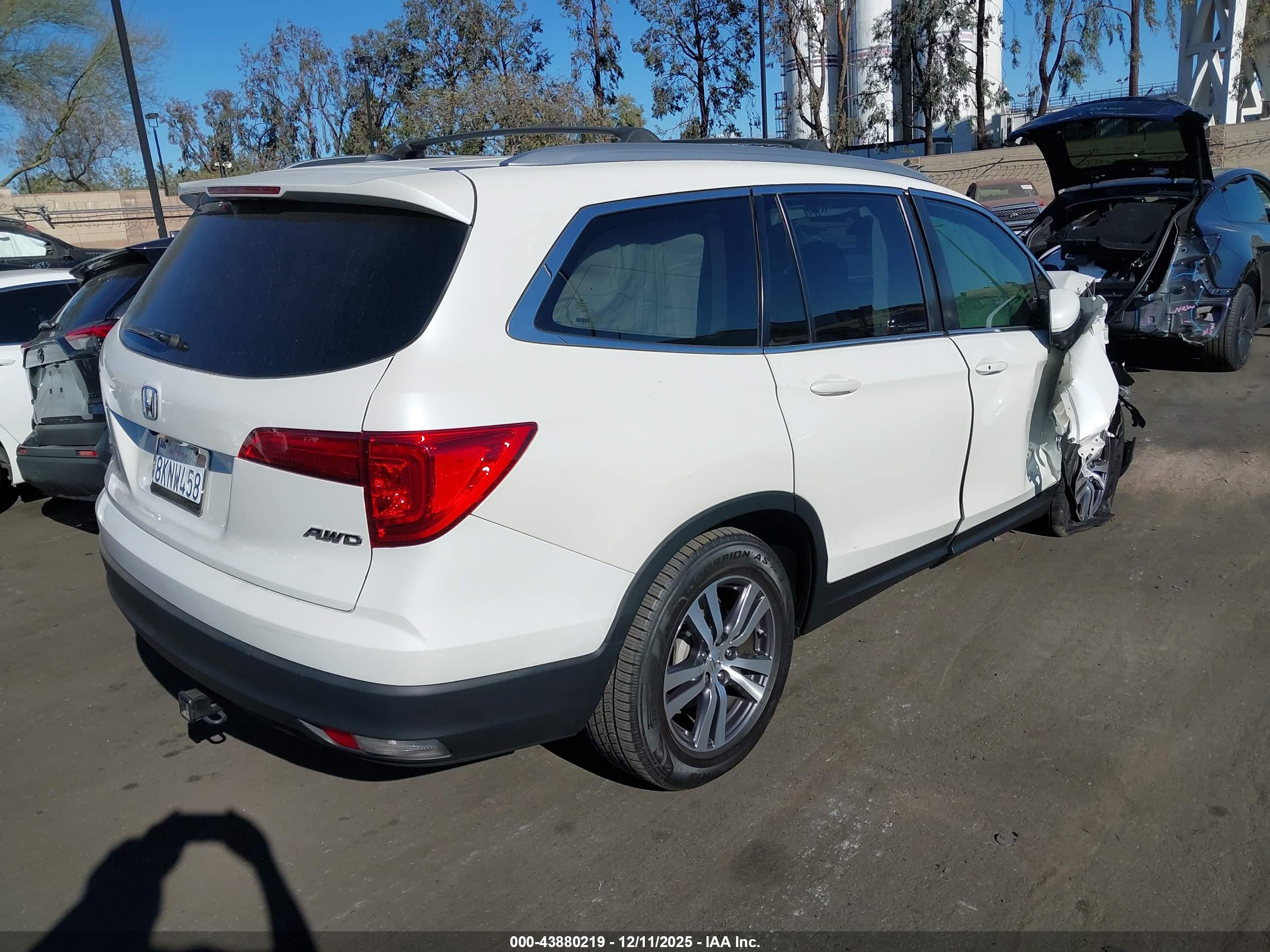 HONDA PILOT image 4