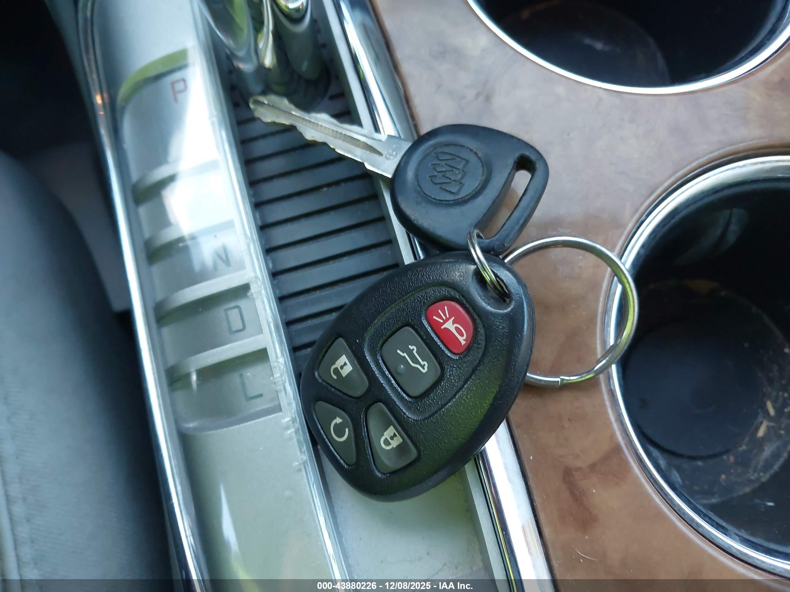 BUICK ENCLAVE image 11