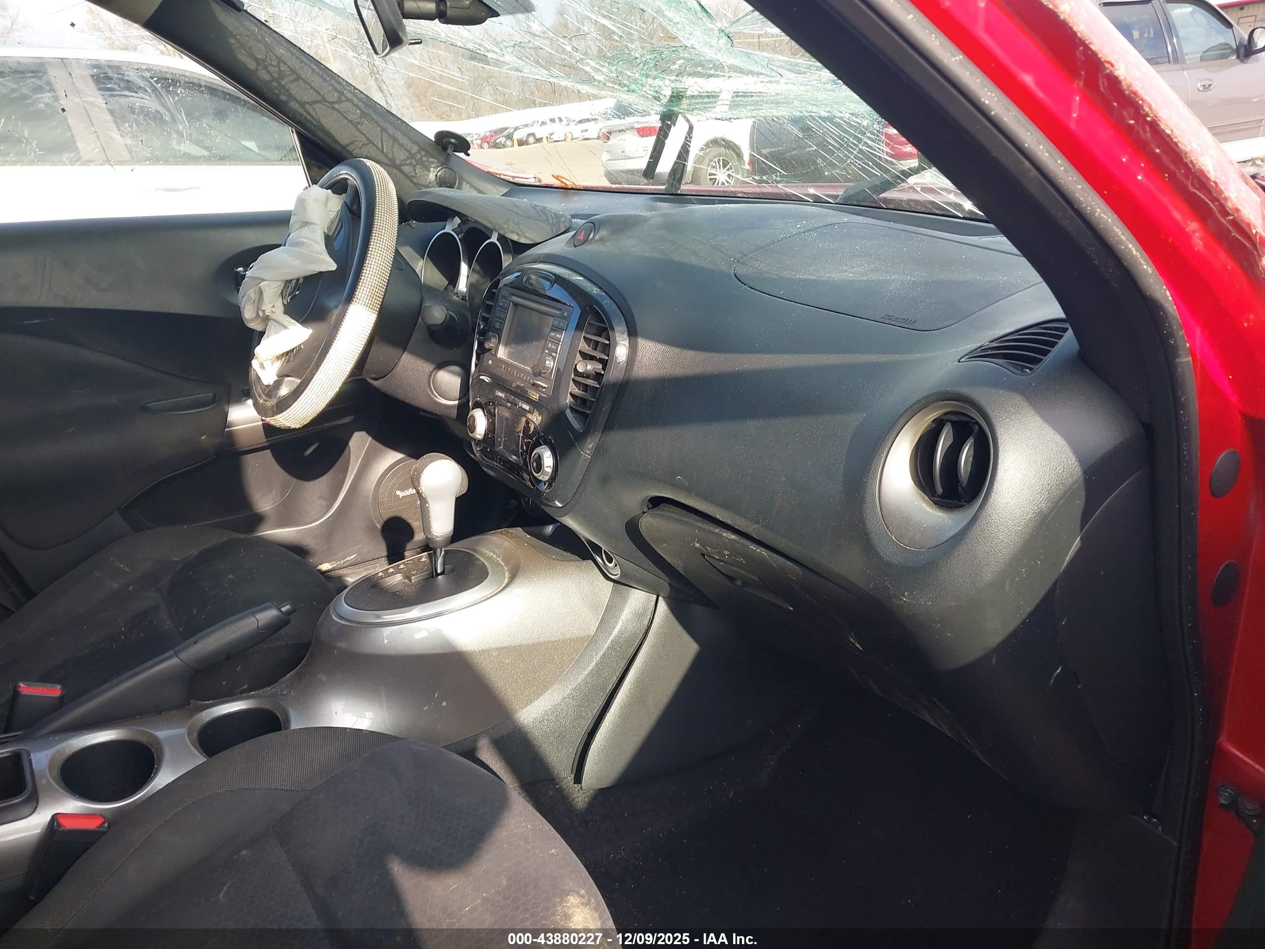 NISSAN JUKE image 5