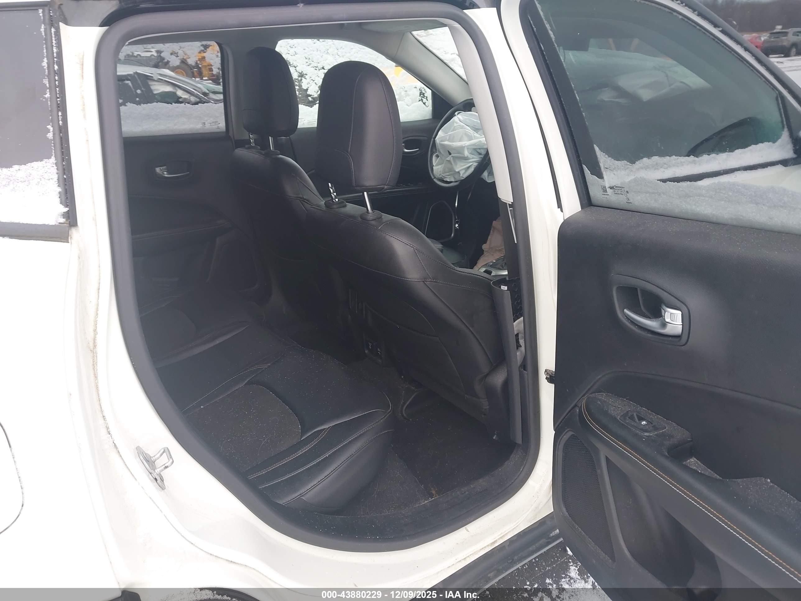 JEEP COMPASS image 8