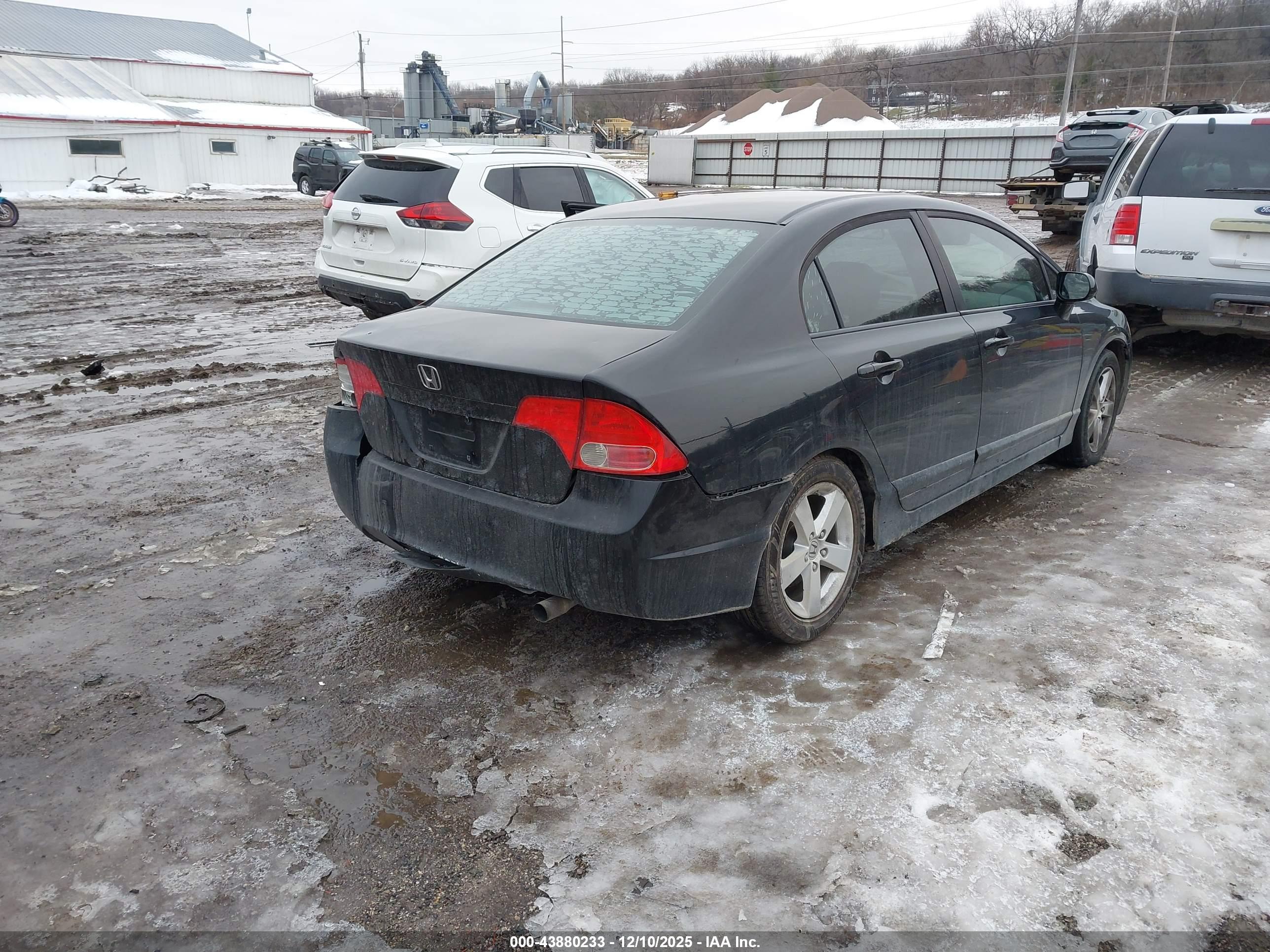 HONDA CIVIC image 4