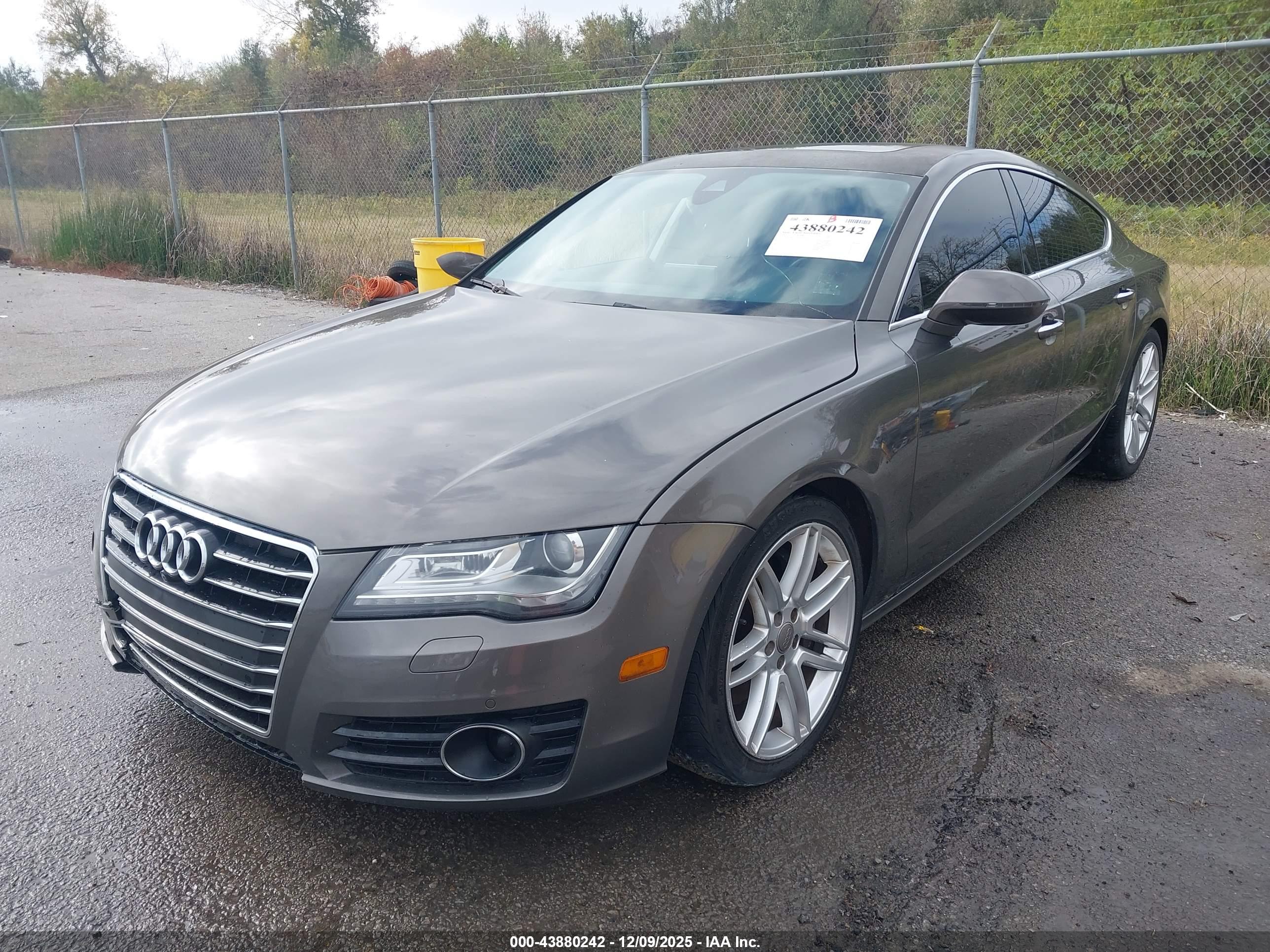 AUDI A7 image 2