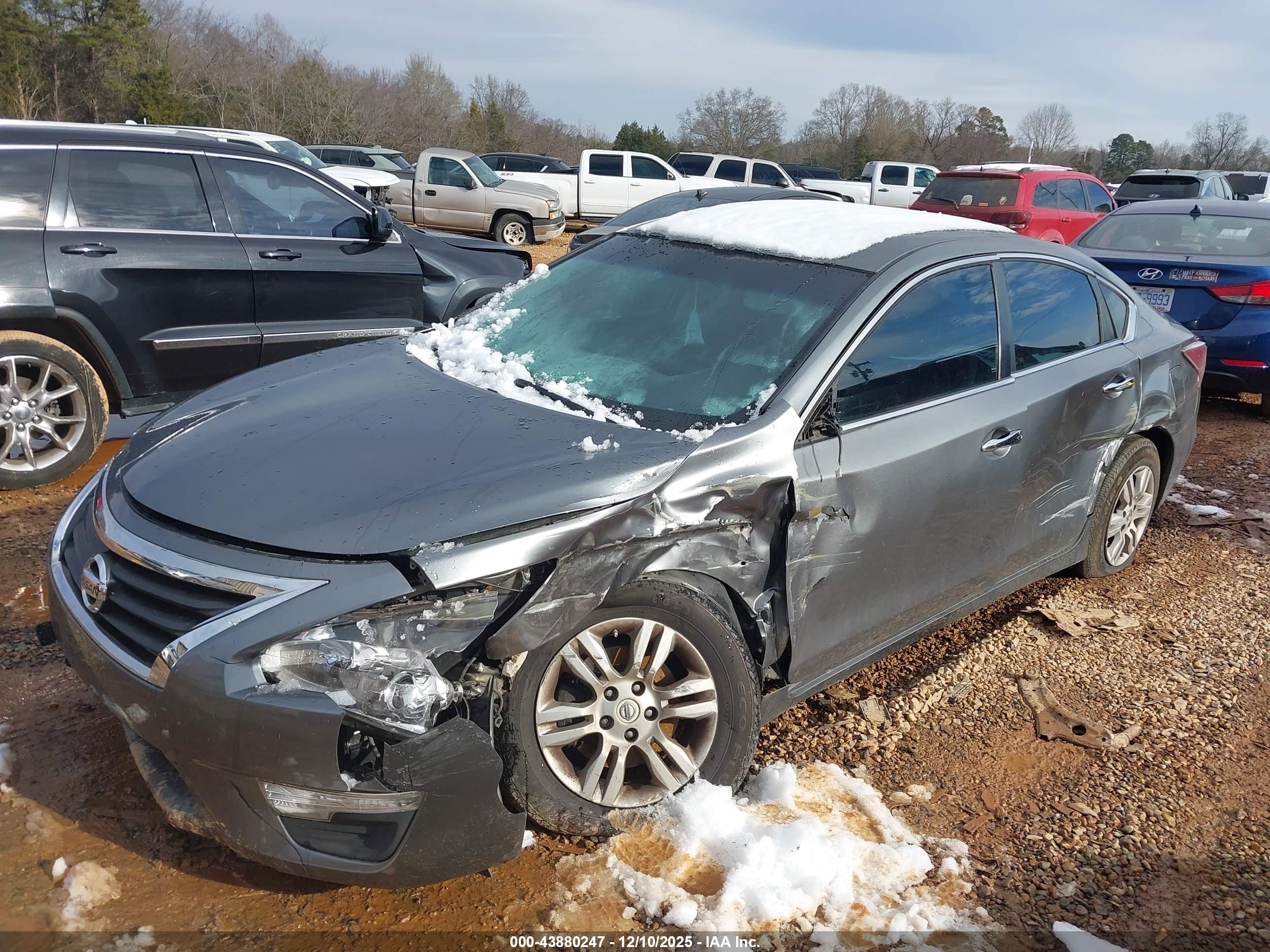NISSAN ALTIMA image 2