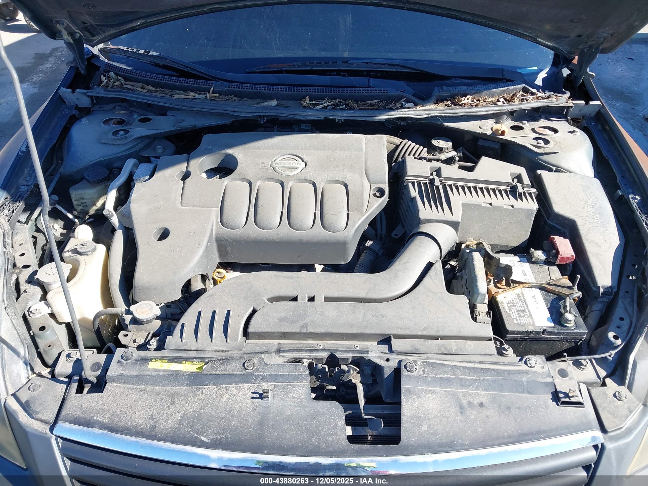 NISSAN ALTIMA image 10