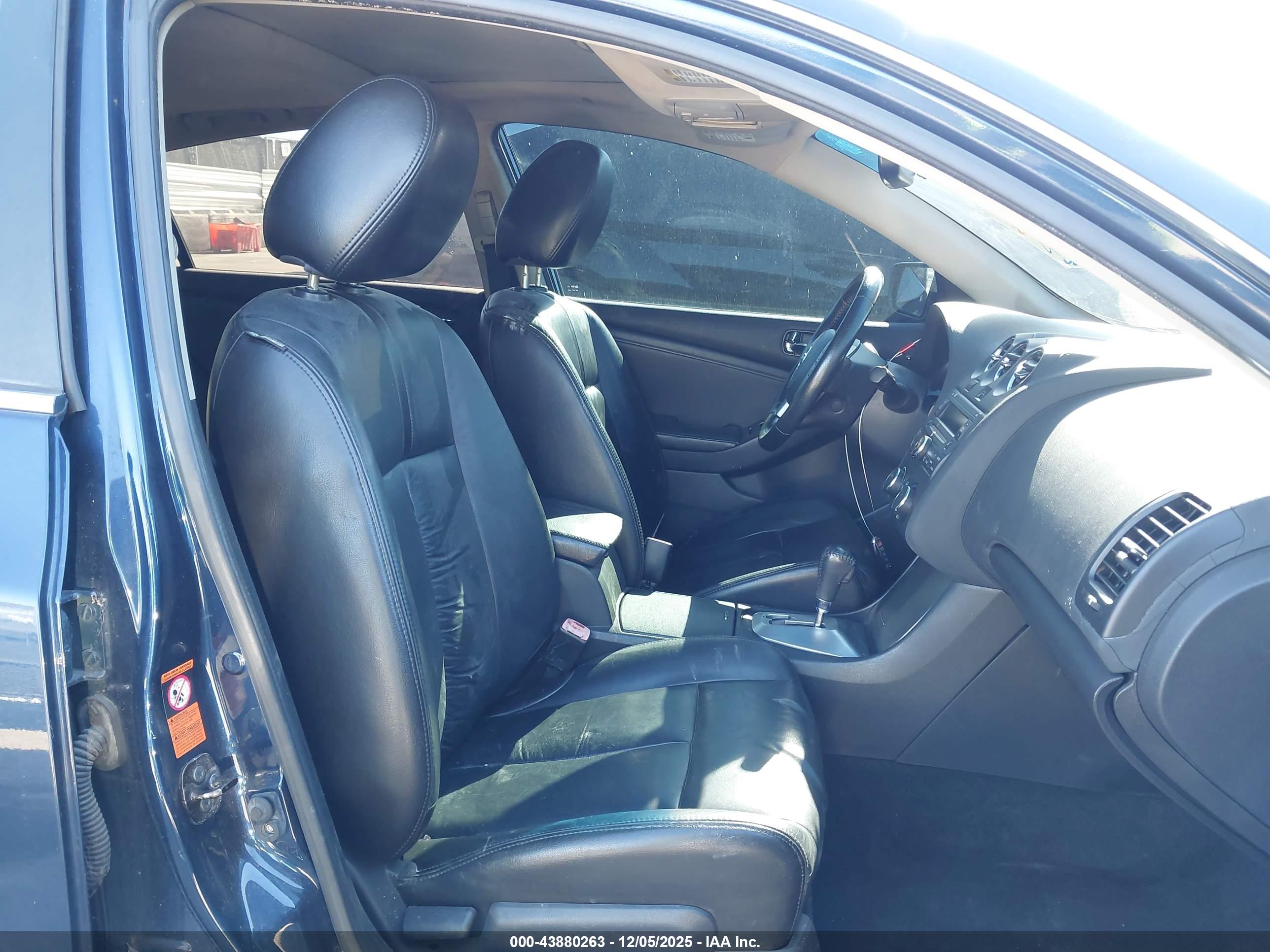 NISSAN ALTIMA image 5