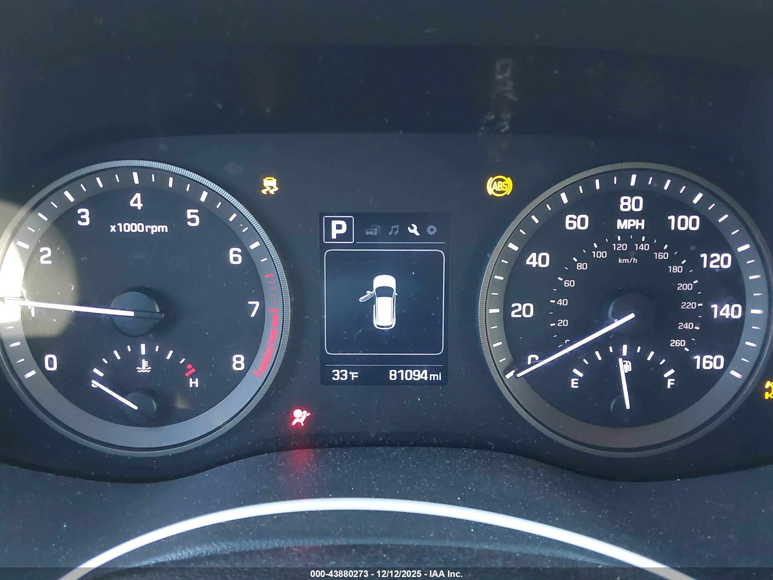 HYUNDAI TUCSON image 7