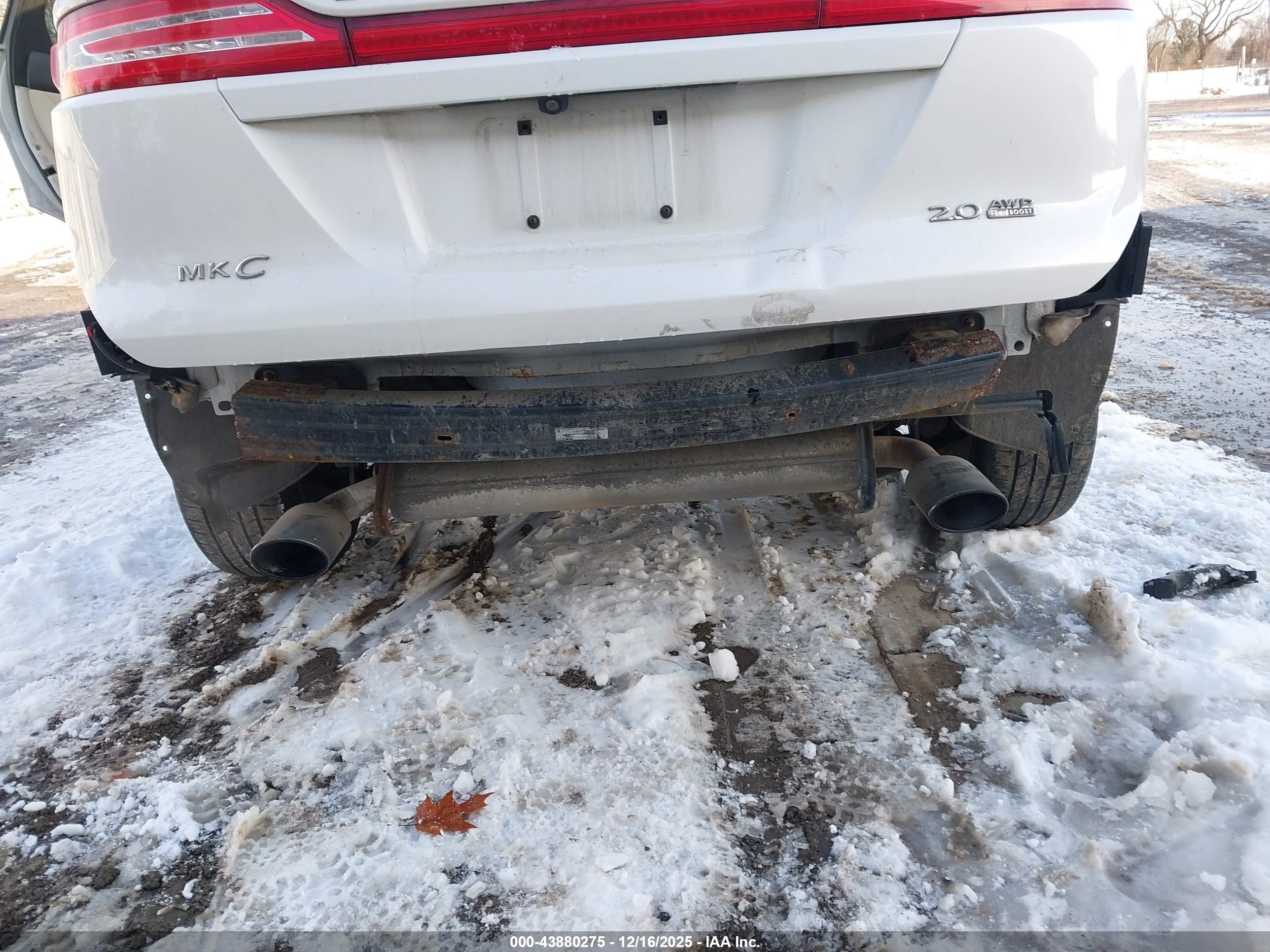 LINCOLN MKC image 6