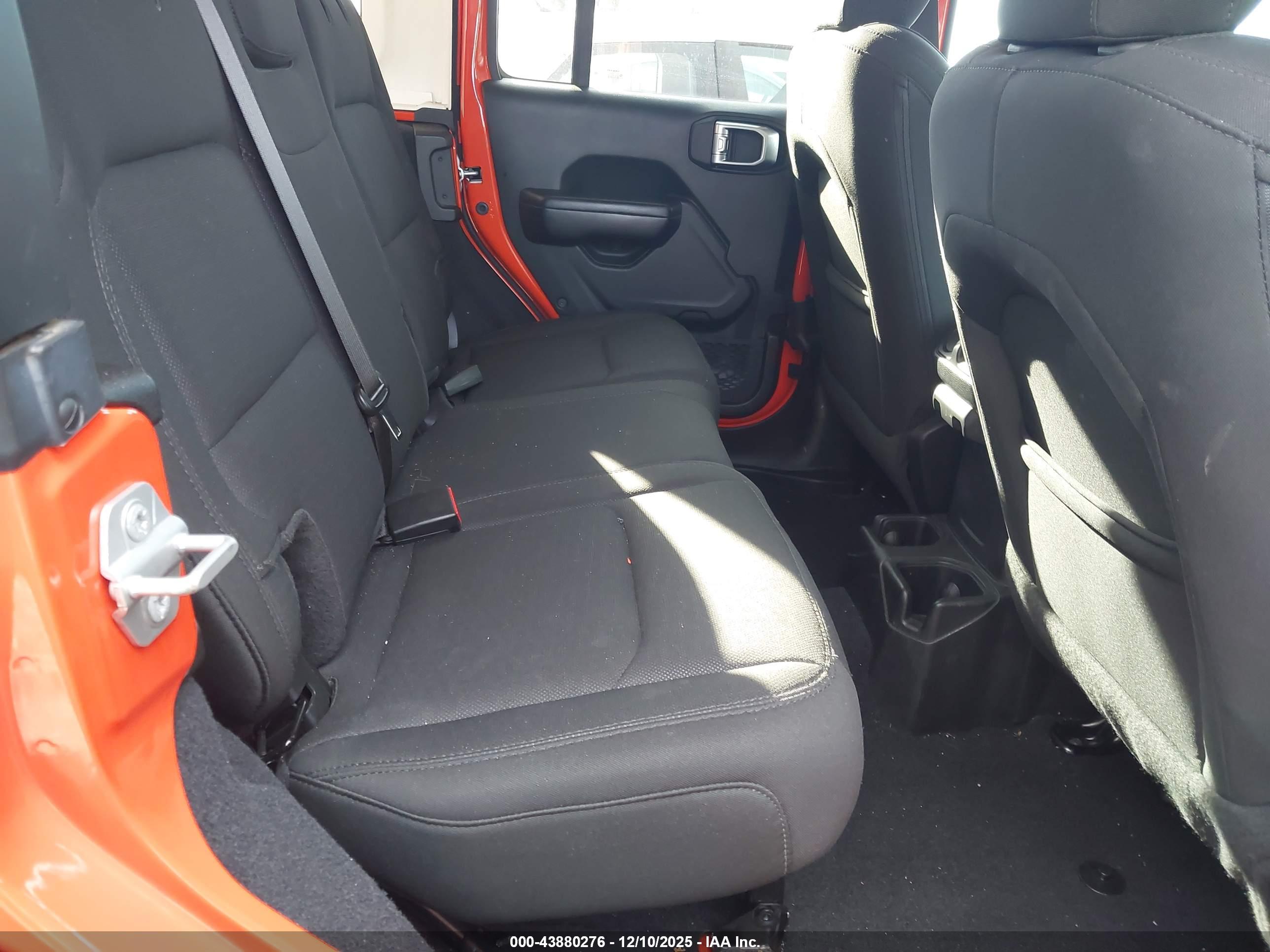 JEEP WRANGLER image 8