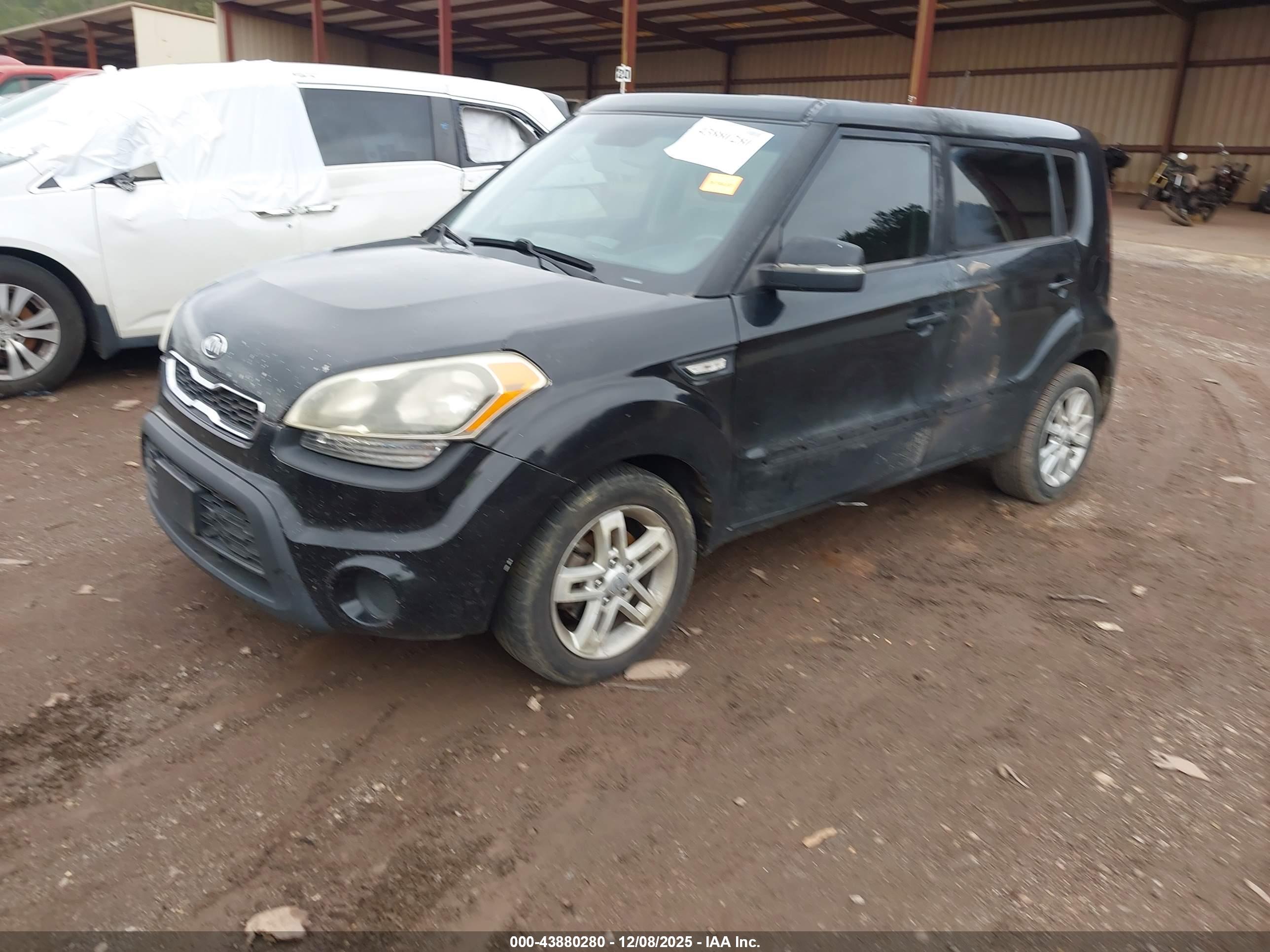 KIA SOUL image 2