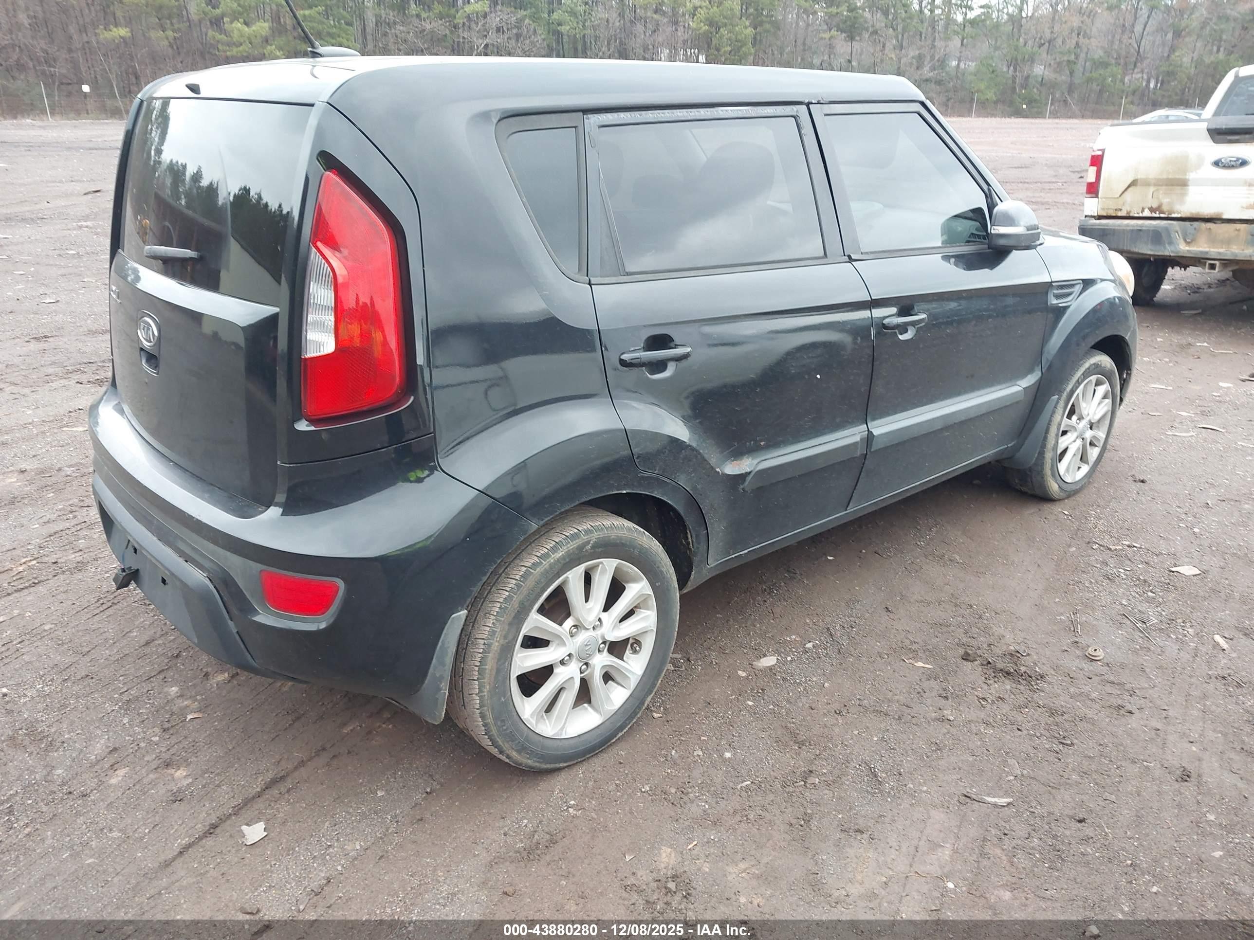 KIA SOUL image 4