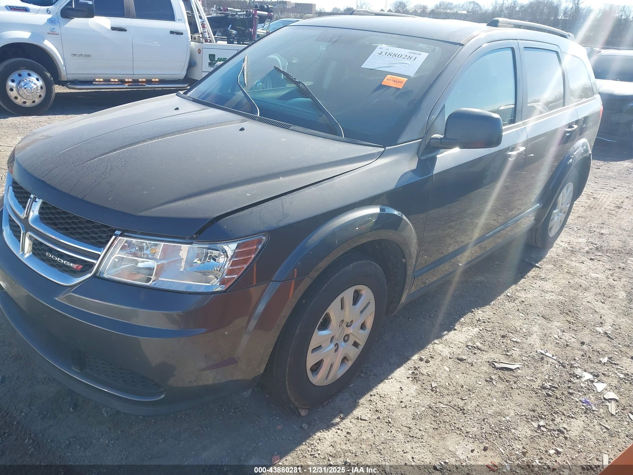 DODGE JOURNEY image 2