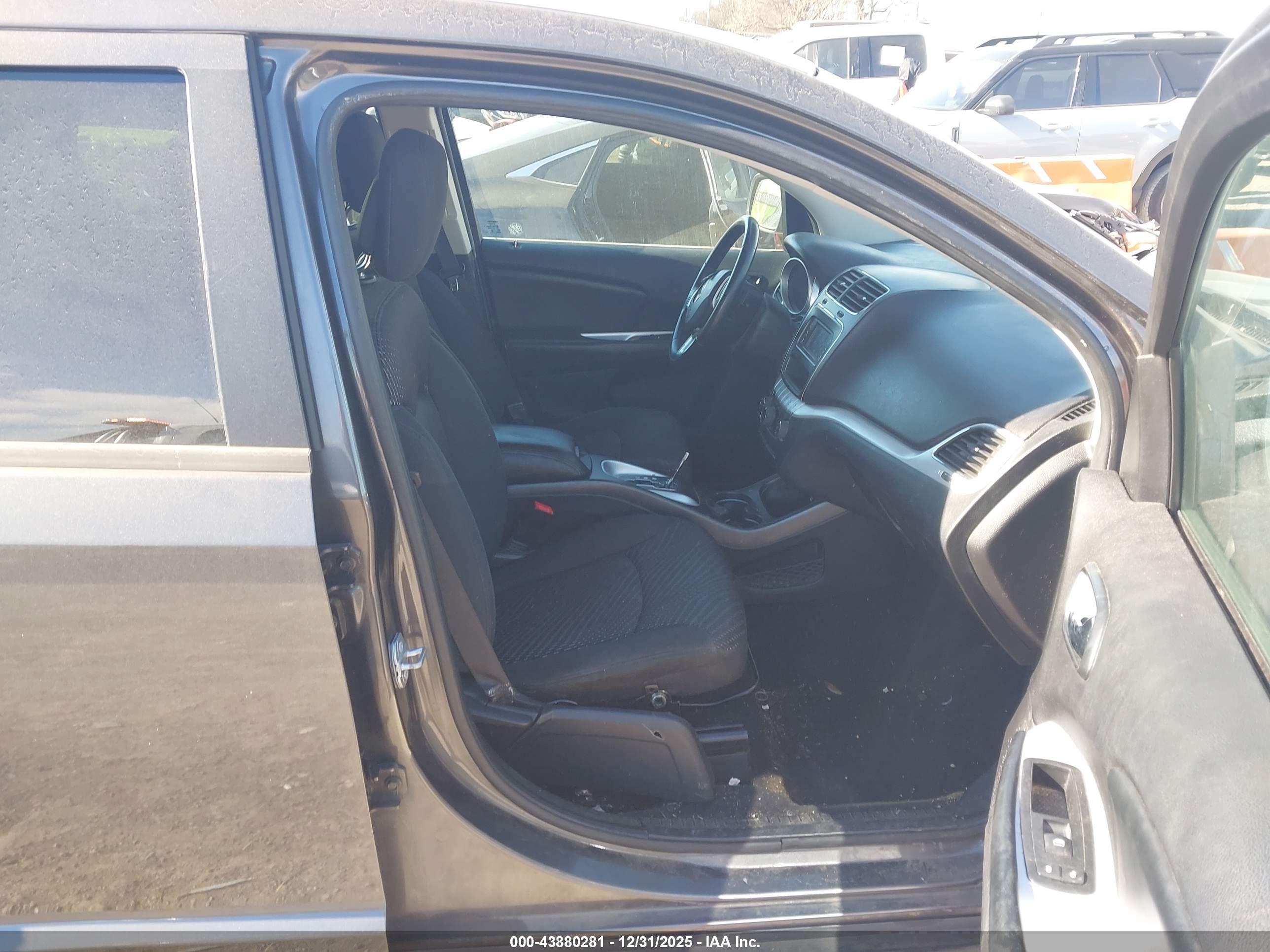 DODGE JOURNEY image 5