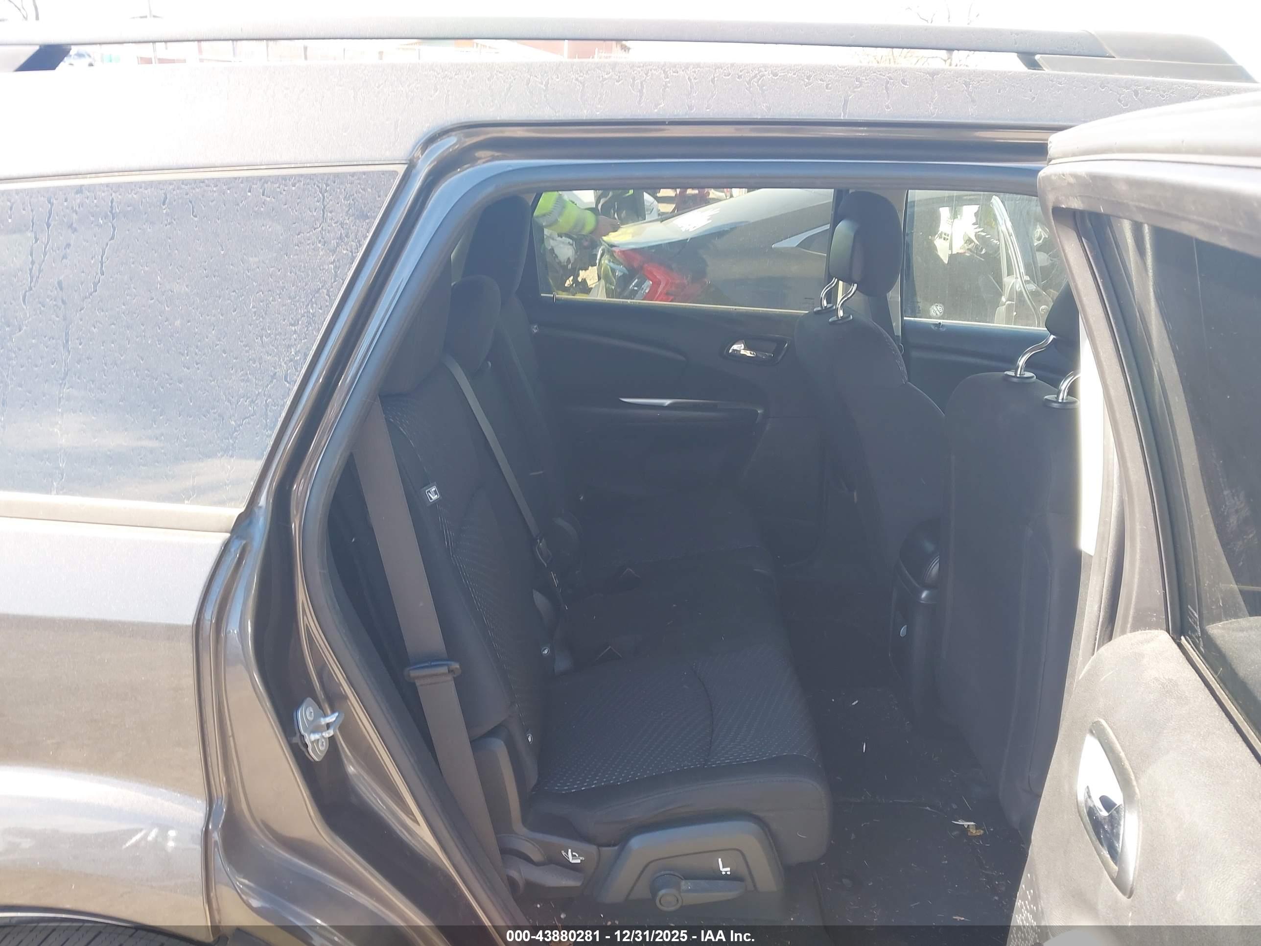 DODGE JOURNEY image 8