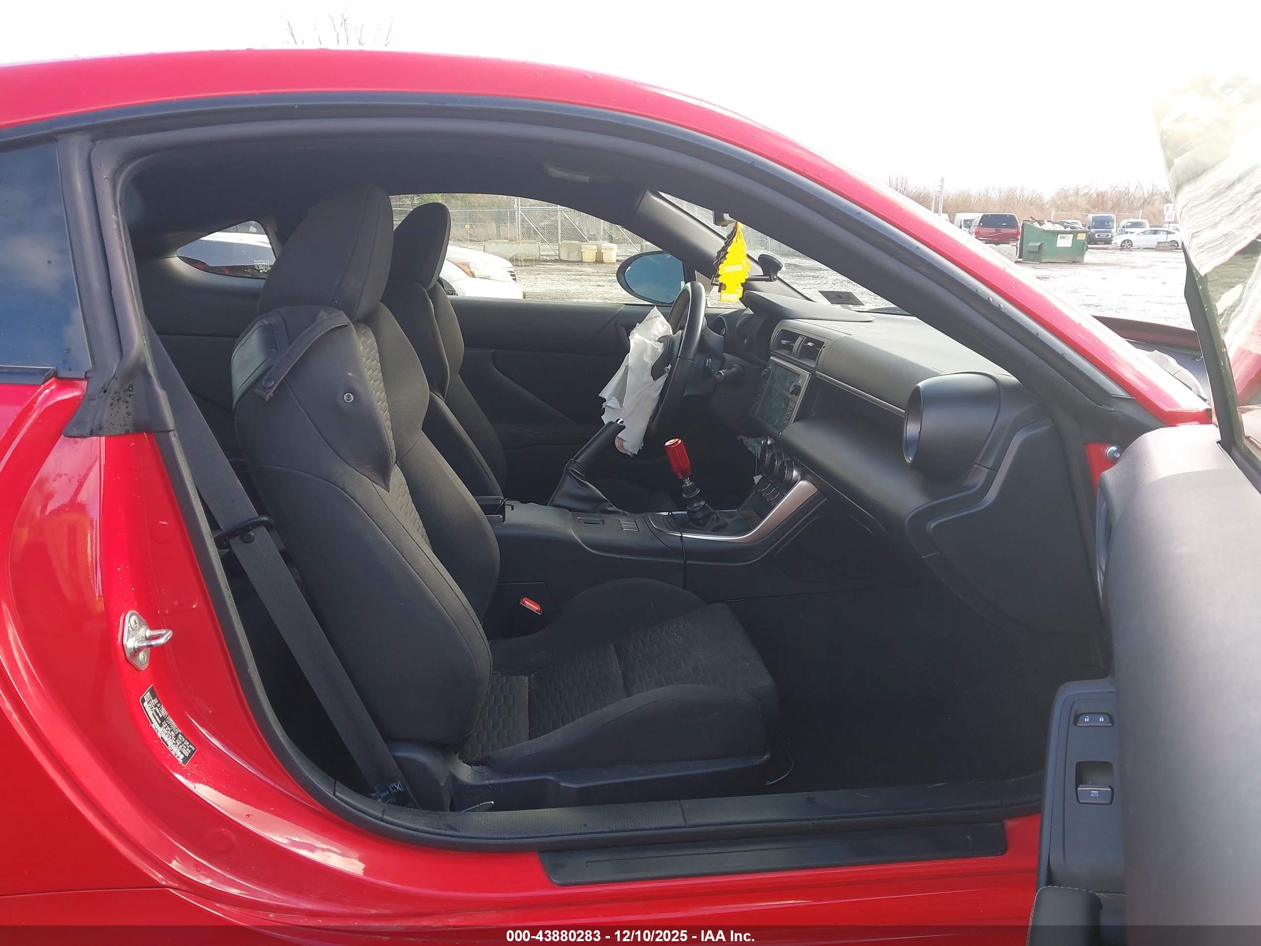 TOYOTA GR86 image 5