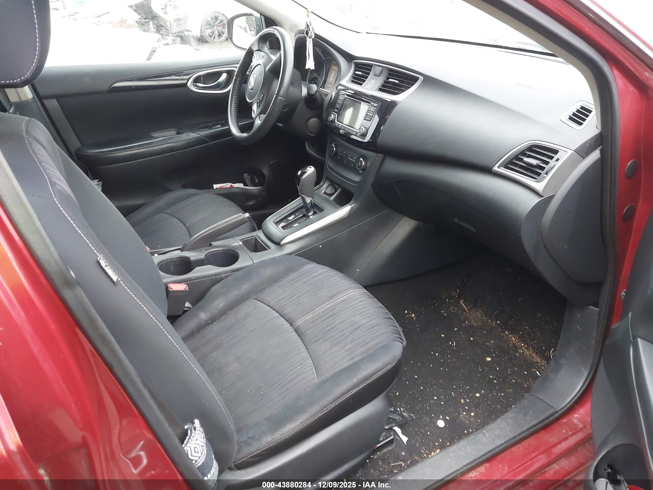 NISSAN SENTRA image 5