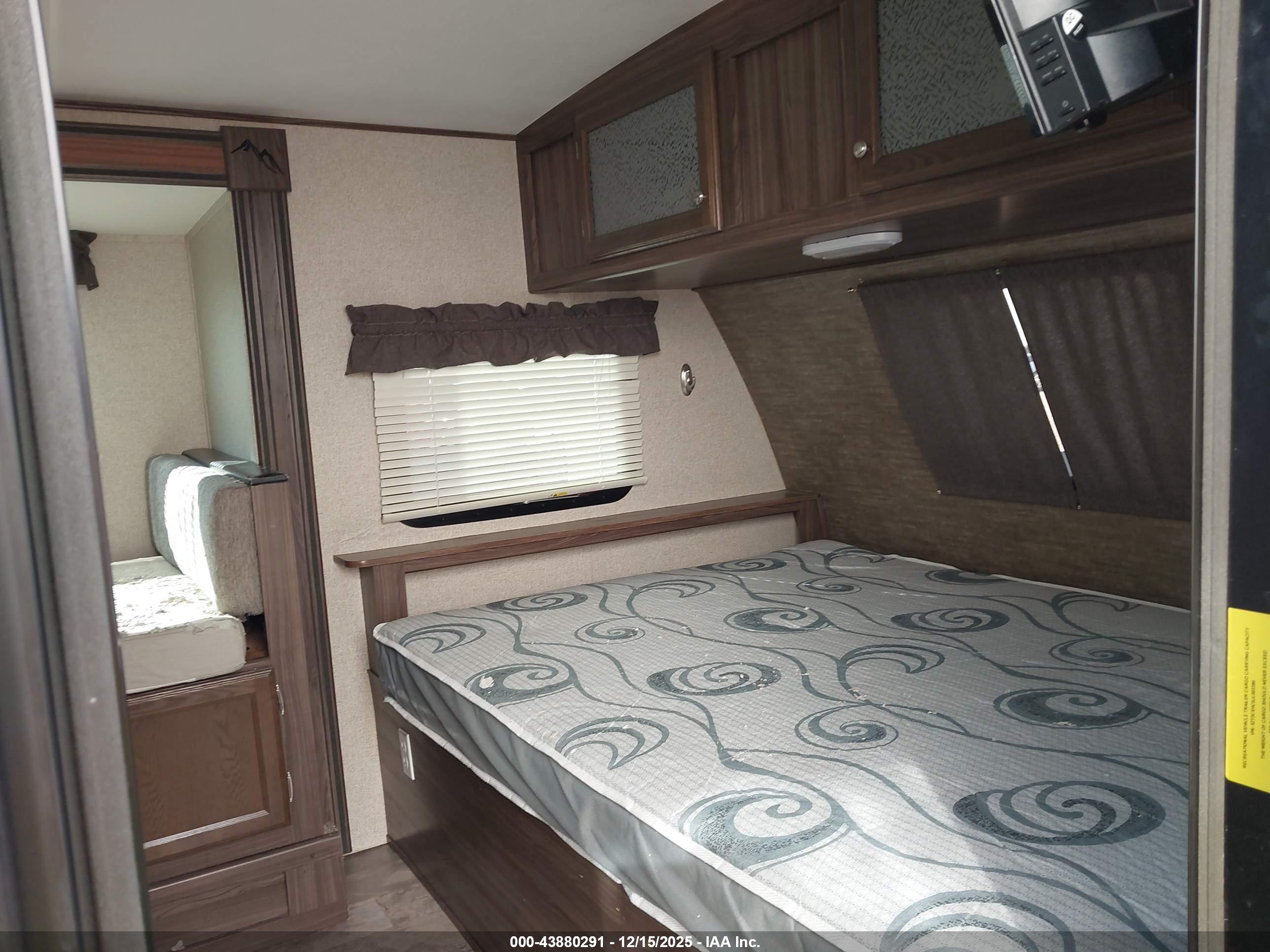 COACHMEN 193BHS image 5