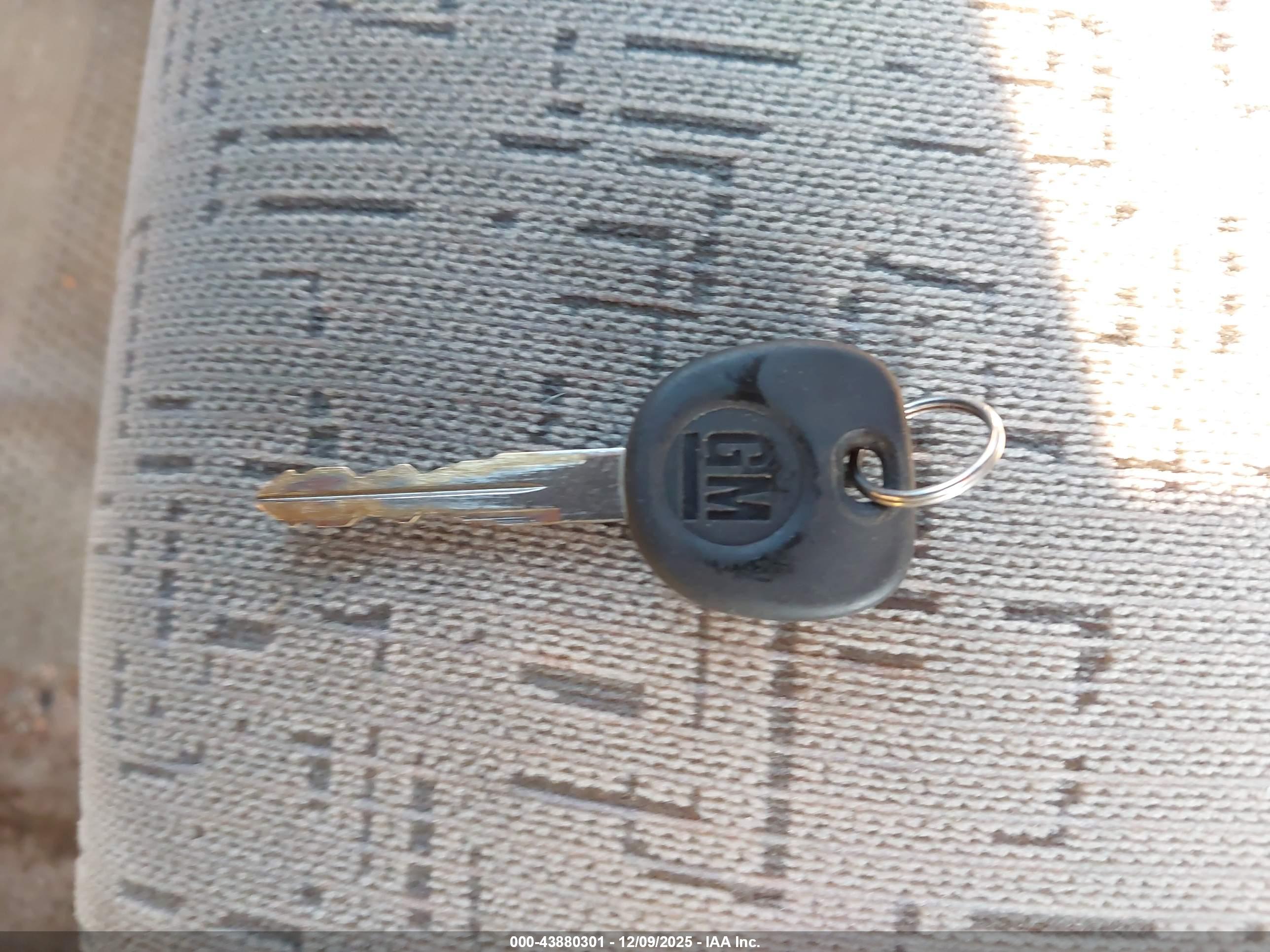 SATURN VUE image 11
