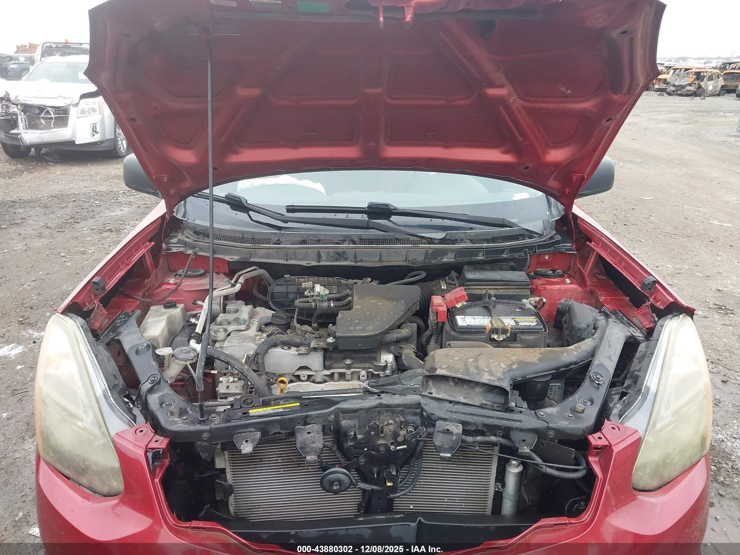 NISSAN ROGUE image 10