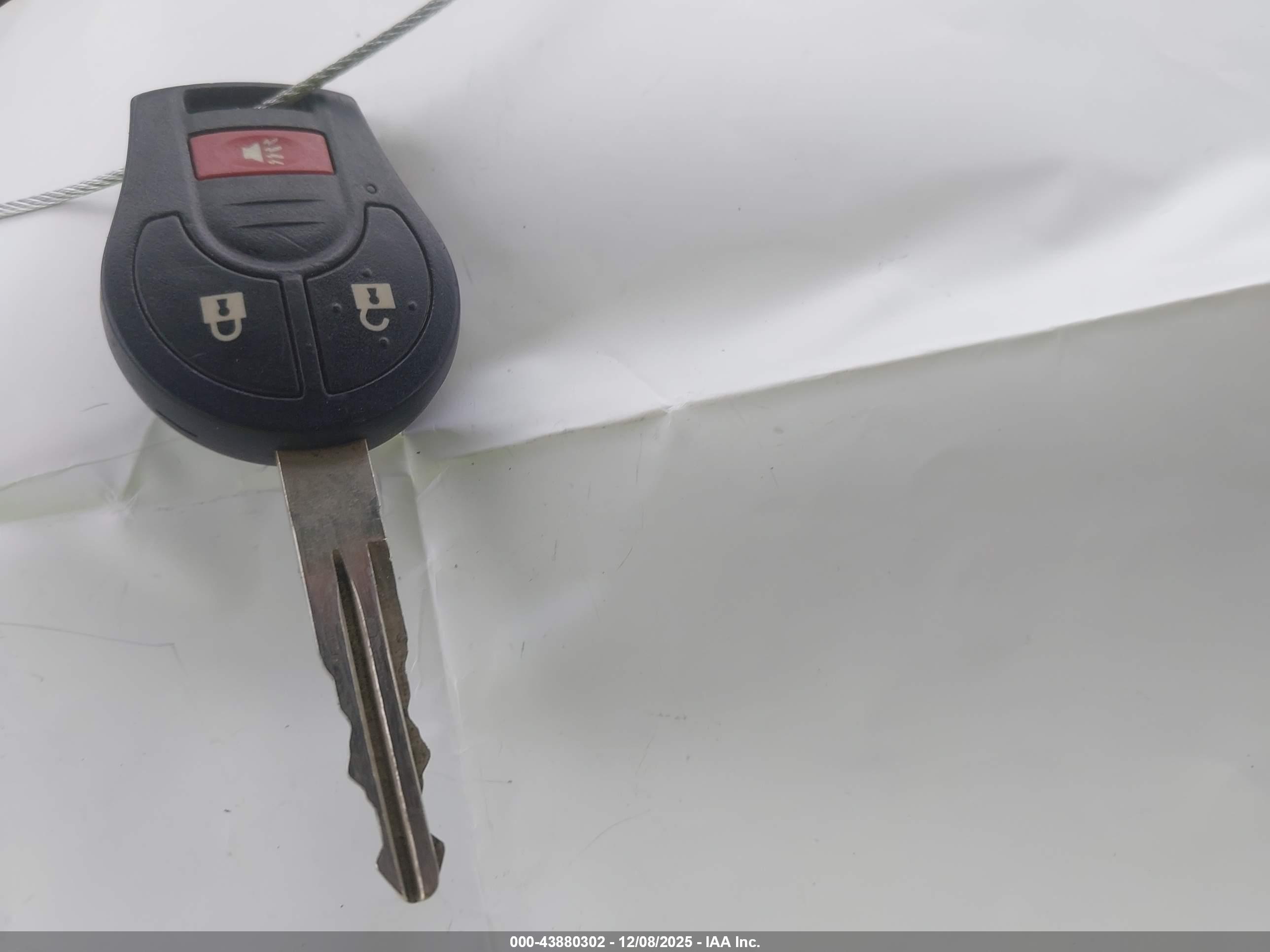 NISSAN ROGUE image 11