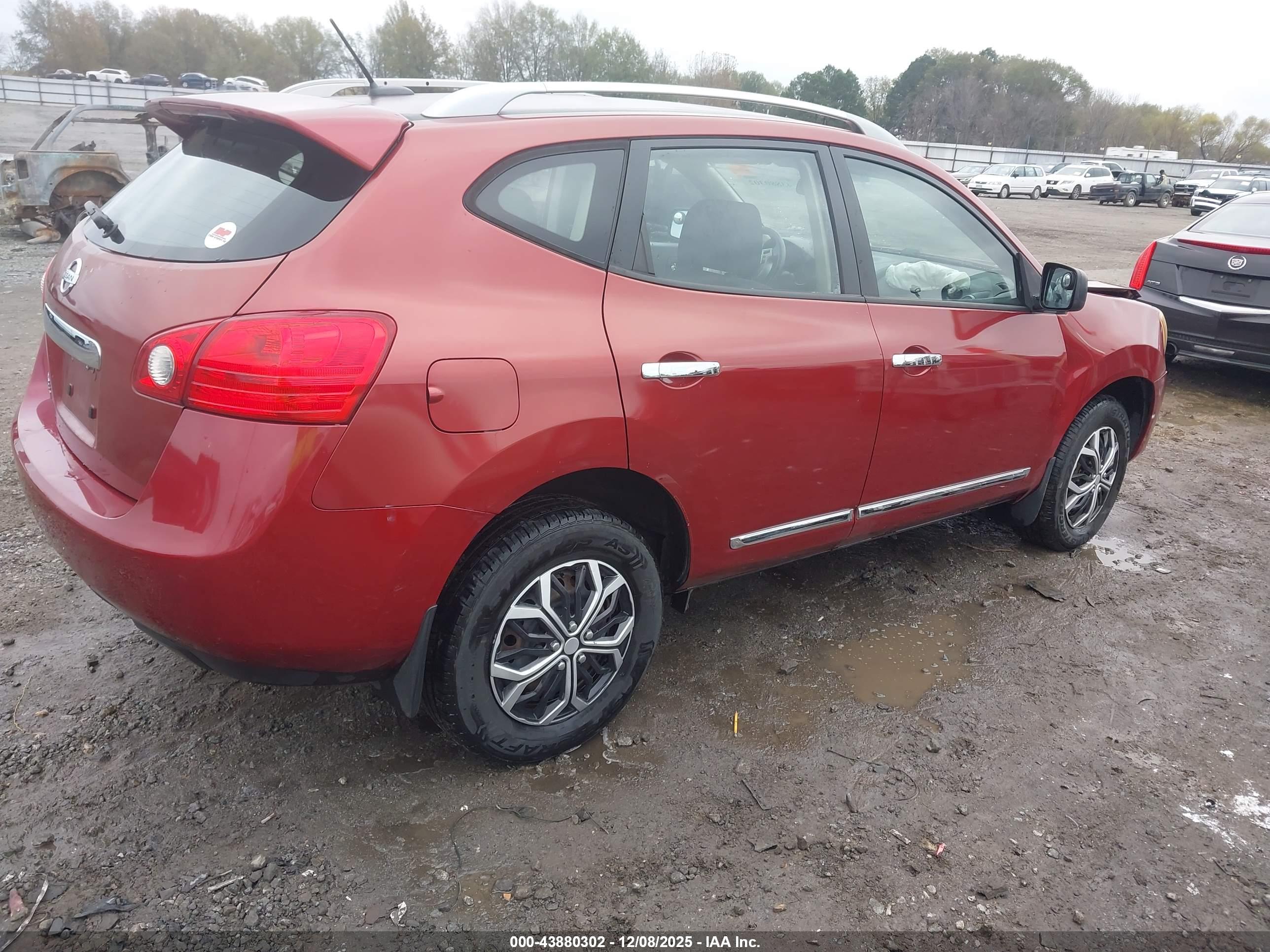 NISSAN ROGUE image 4