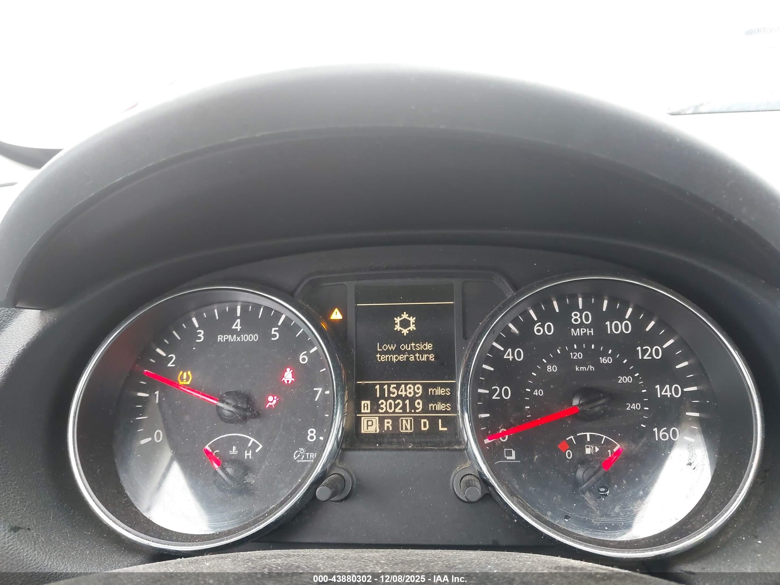 NISSAN ROGUE image 7